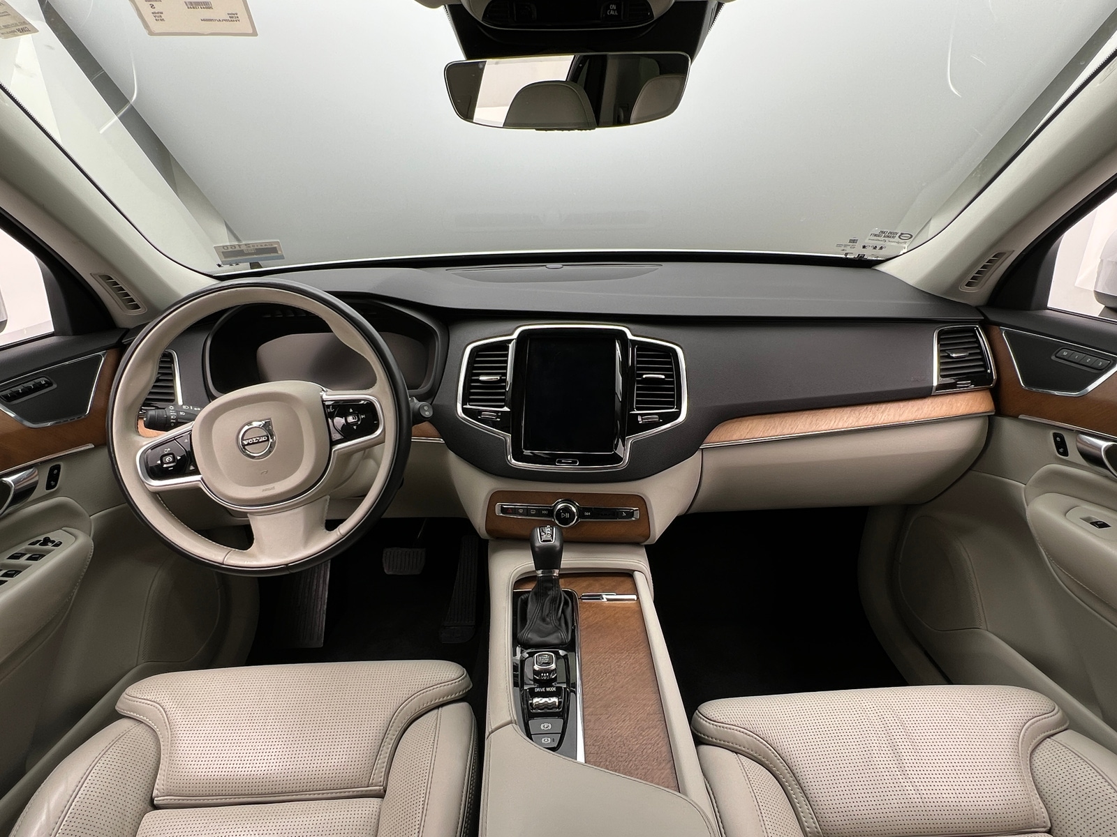 Thumbnail: 2018 Volvo XC90 - 2