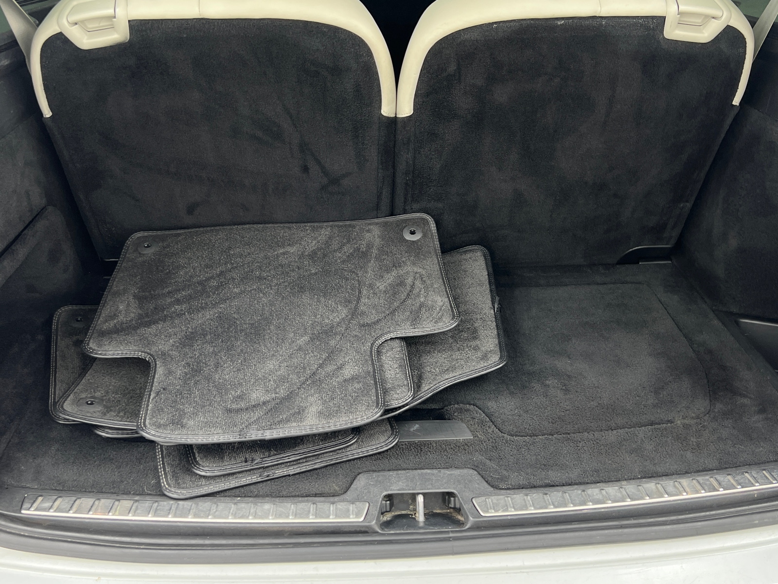 Thumbnail: 2018 Volvo XC90 - 6