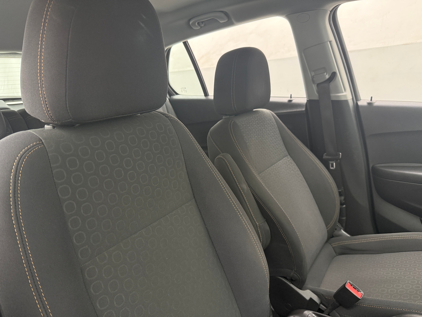 Thumbnail: 2020 Chevrolet Trax - 2