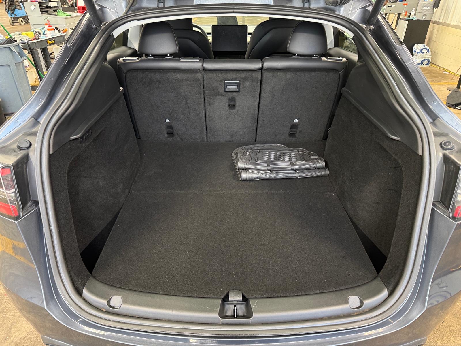 Thumbnail: 2023 Tesla Model Y - 6