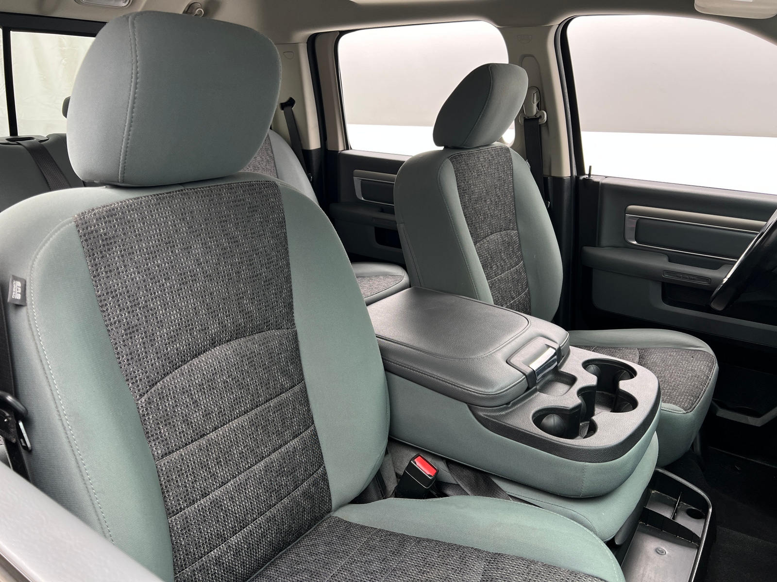 Thumbnail: 2019 RAM 1500 Classic - 2