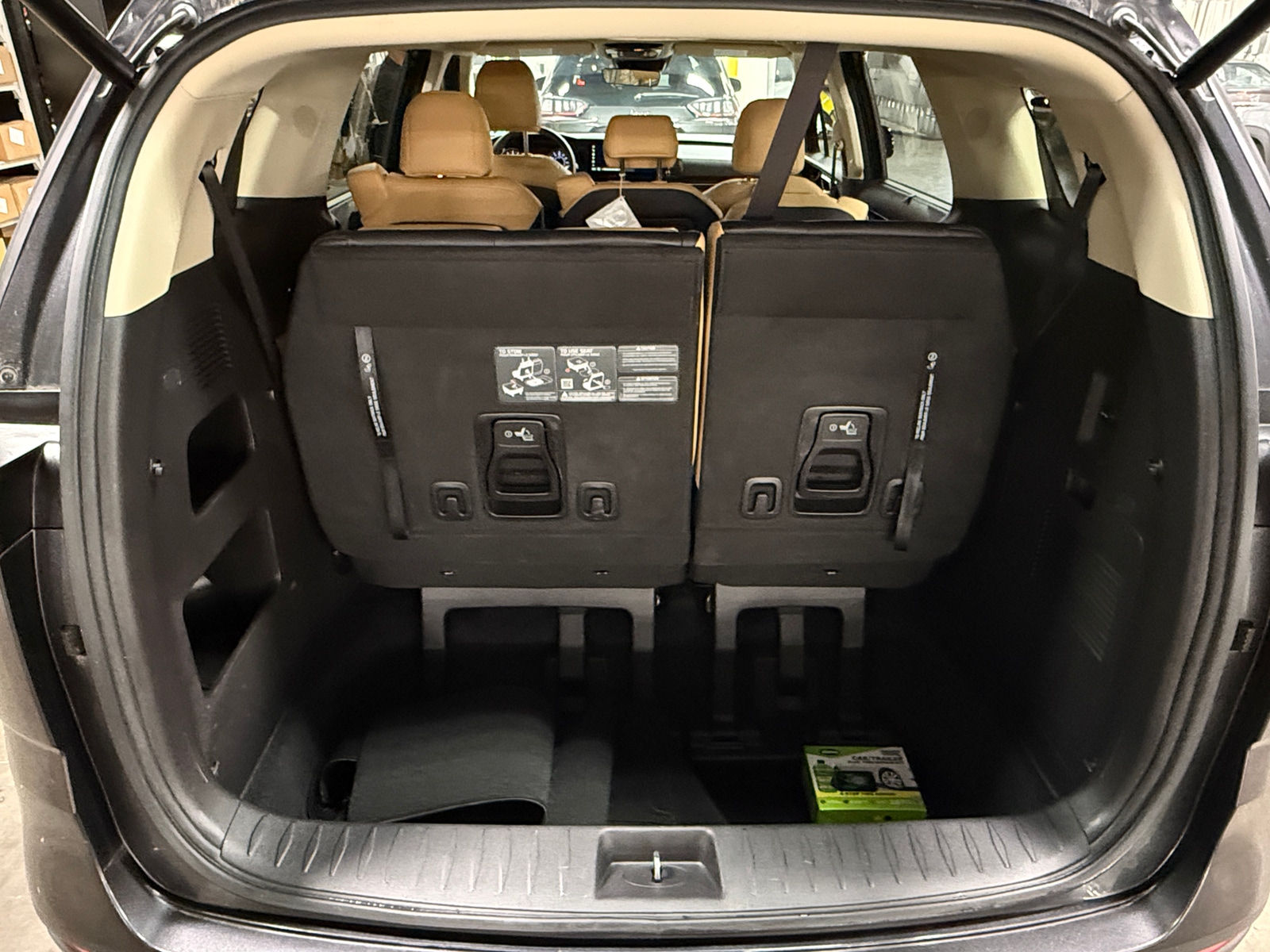 Thumbnail: 2024 Kia Carnival - 7