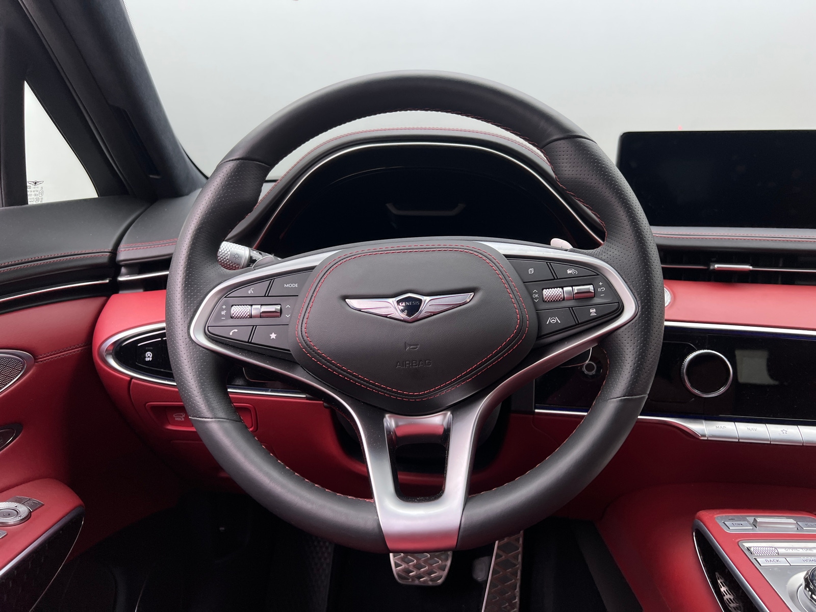 Thumbnail: 2023 Genesis GV70 - 4