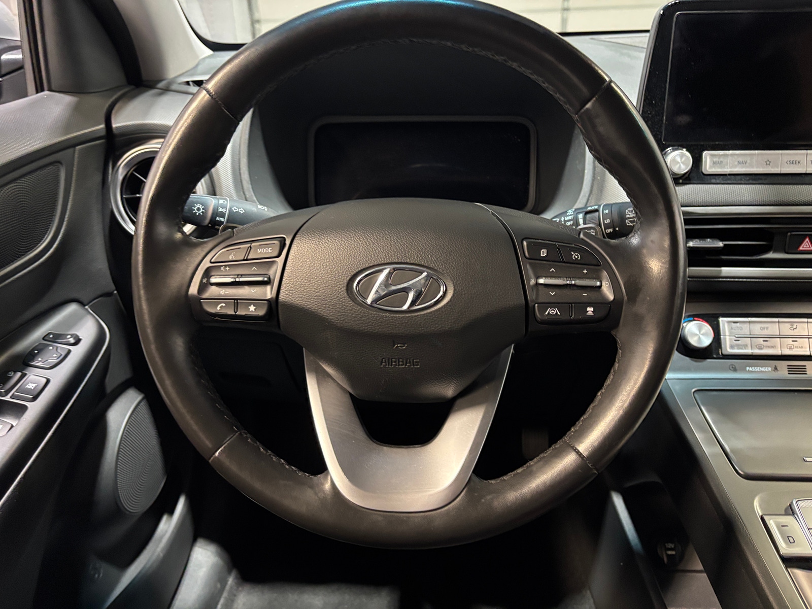 Thumbnail: 2023 Hyundai Kona - 4