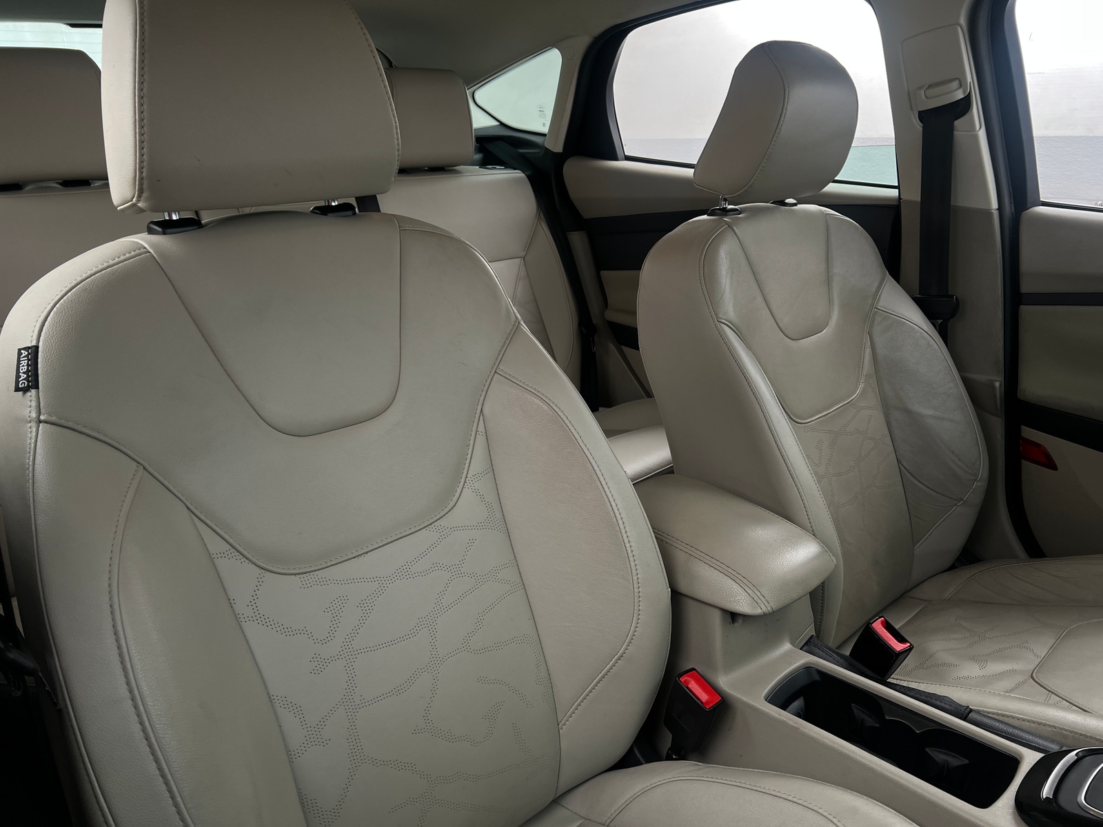 Thumbnail: 2015 Ford Focus - 2