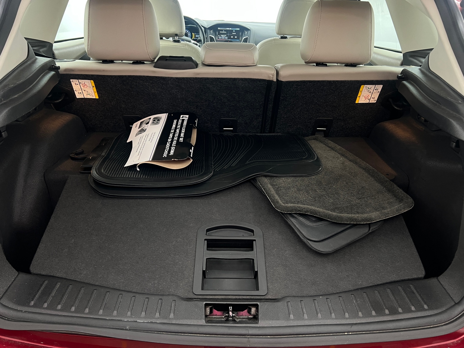 Thumbnail: 2015 Ford Focus - 7