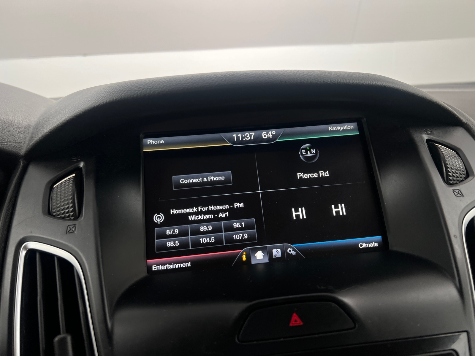 Thumbnail: 2015 Ford Focus - 4