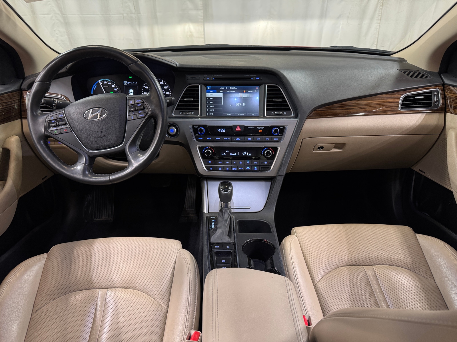 Thumbnail: 2016 Hyundai Sonata - 2