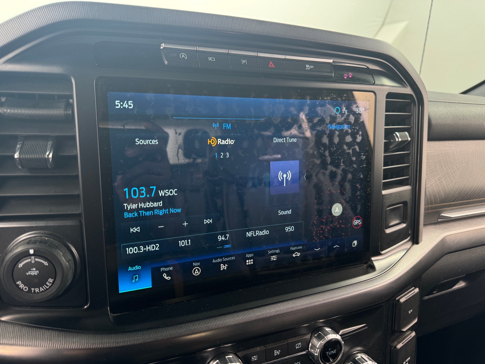 Thumbnail: 2021 Ford Econoline - 3