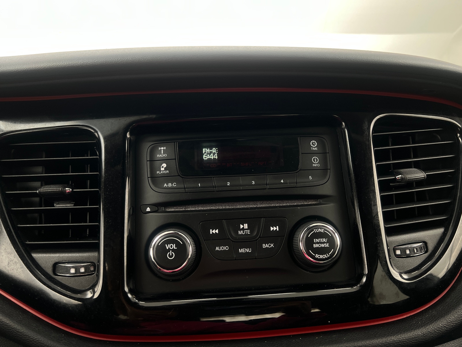 Thumbnail: 2016 Dodge Dart - 4