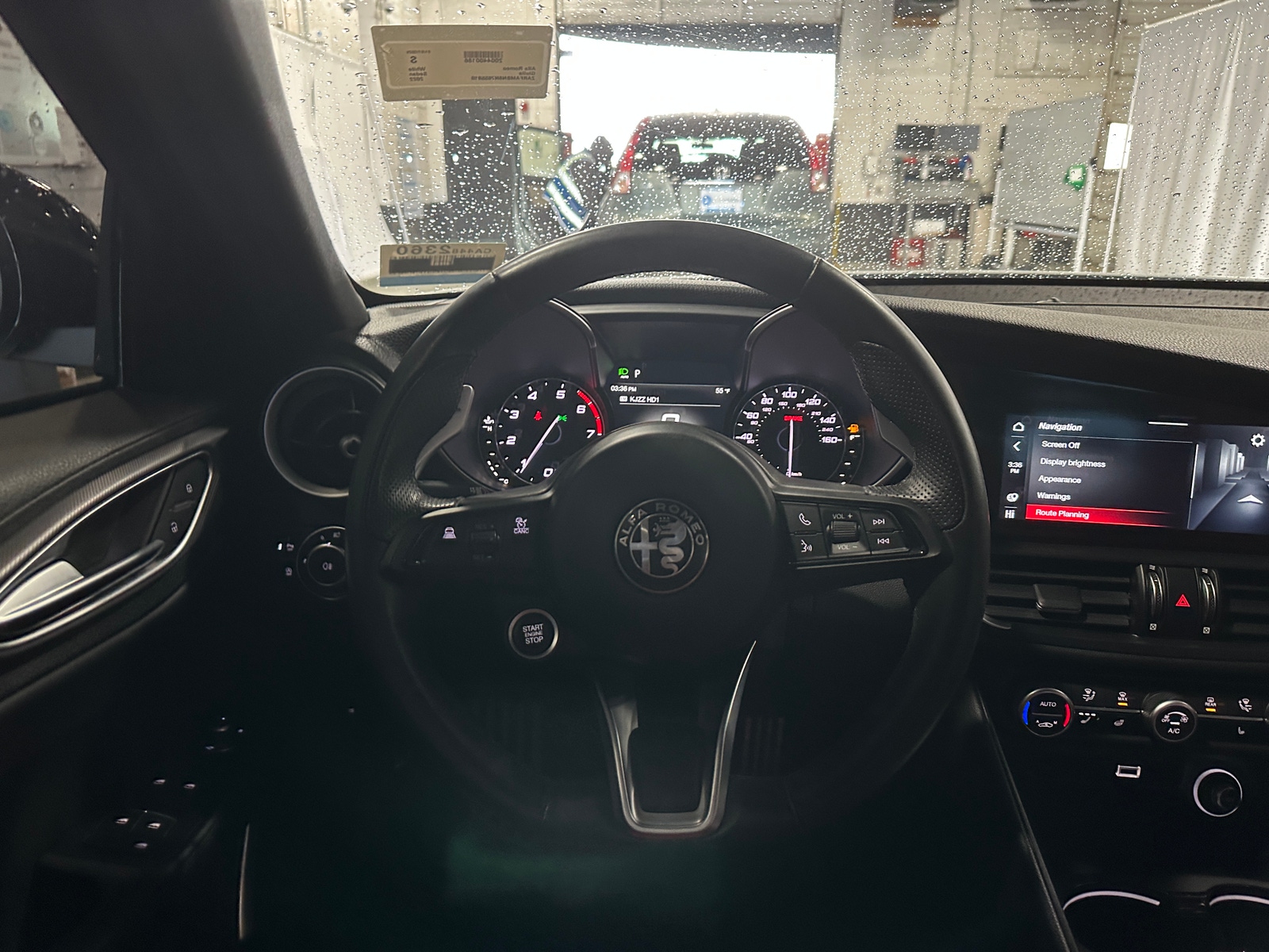 Thumbnail: 2022 Alfa Romeo Giulia - 4