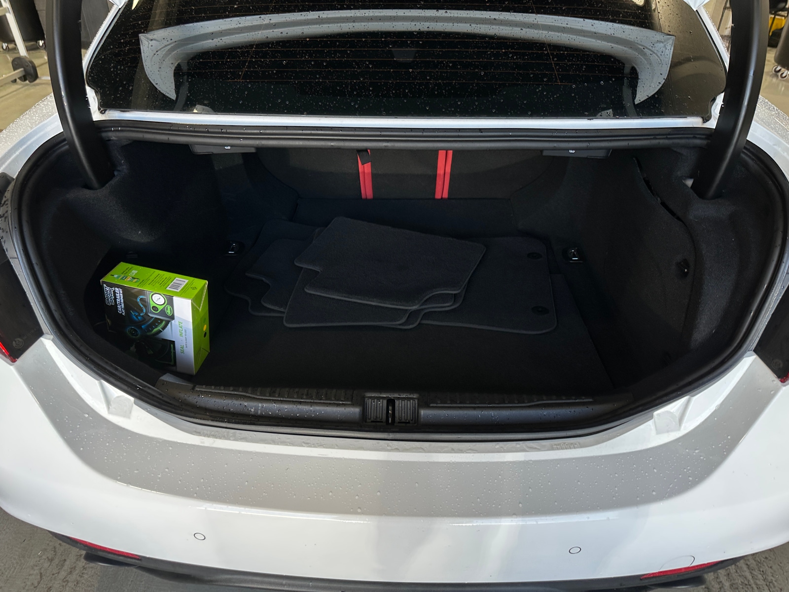 Thumbnail: 2022 Alfa Romeo Giulia - 6