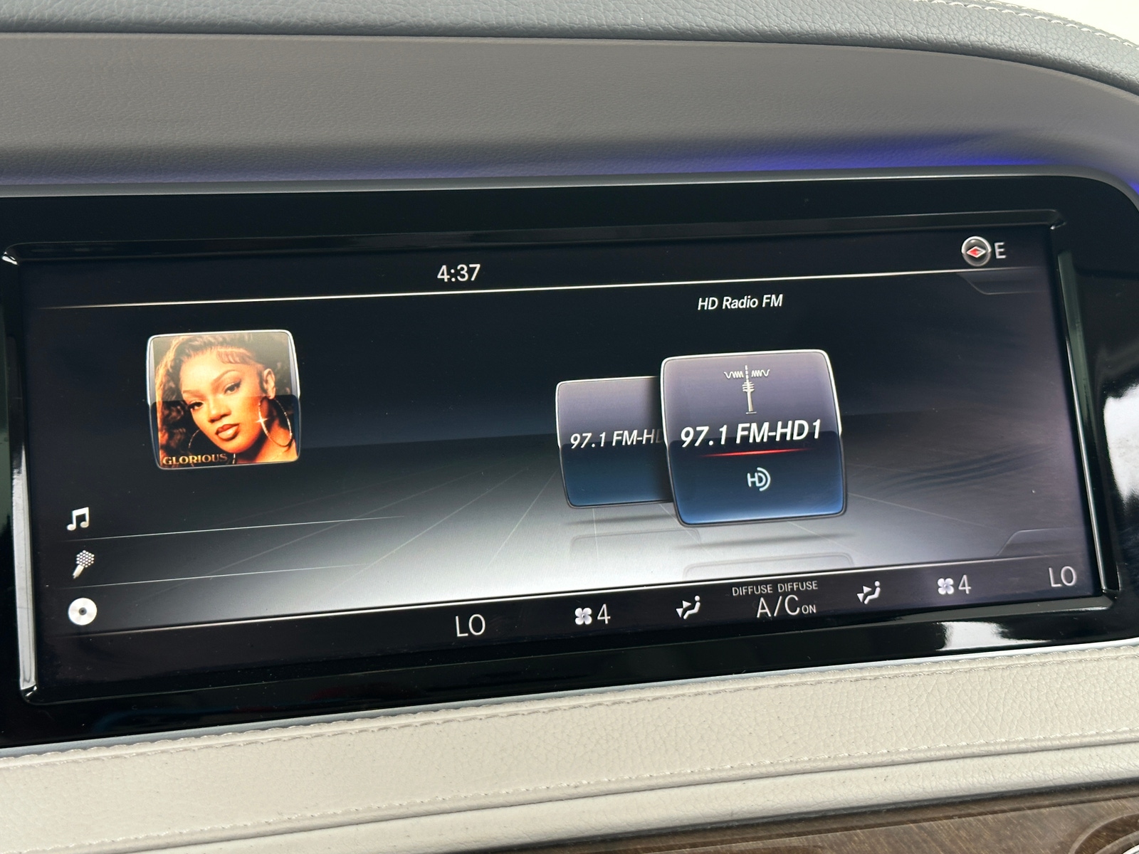 Thumbnail: 2015 Mercedes-Benz S-Class - 3