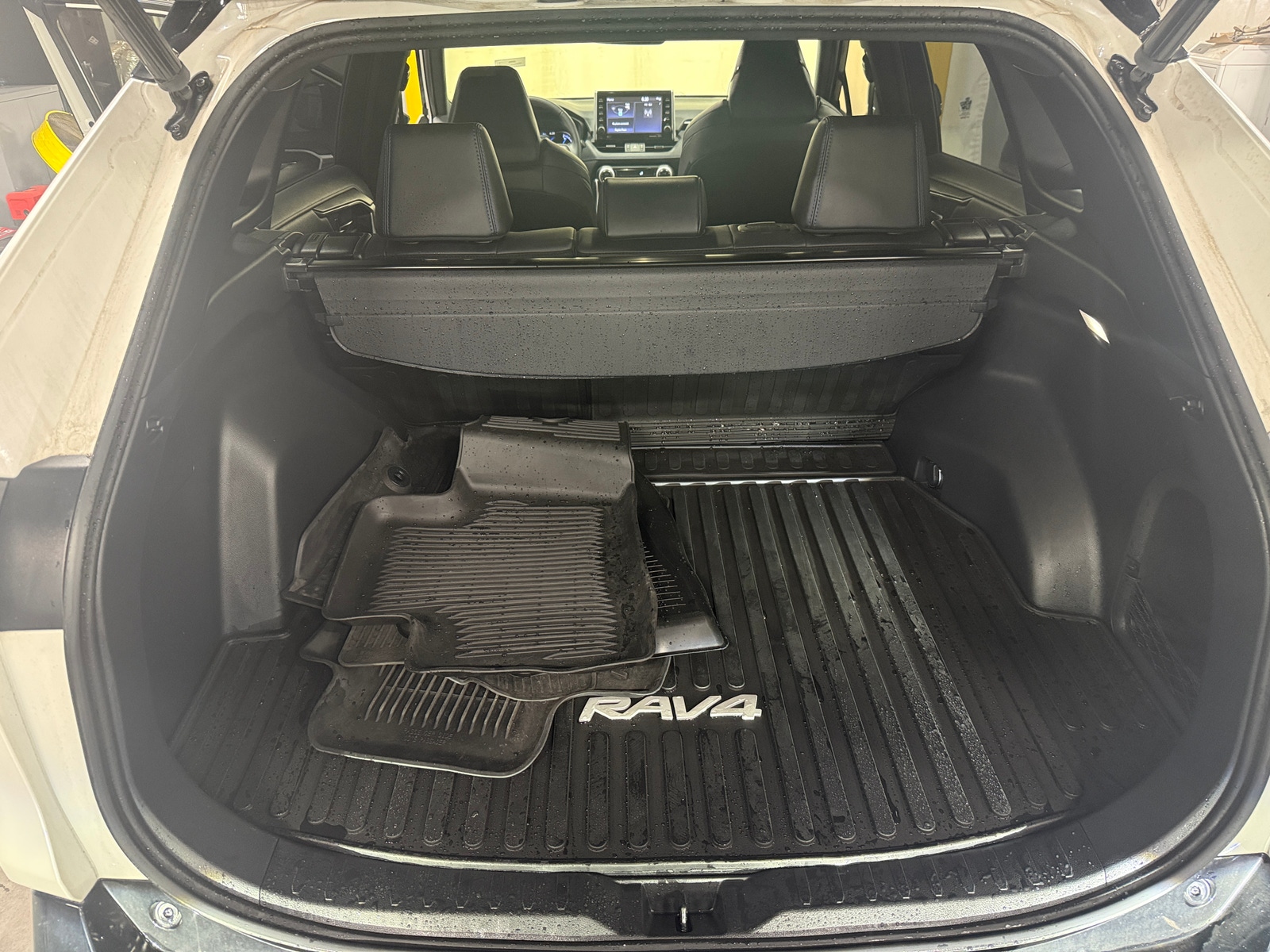 Thumbnail: 2022 Toyota RAV4 - 6