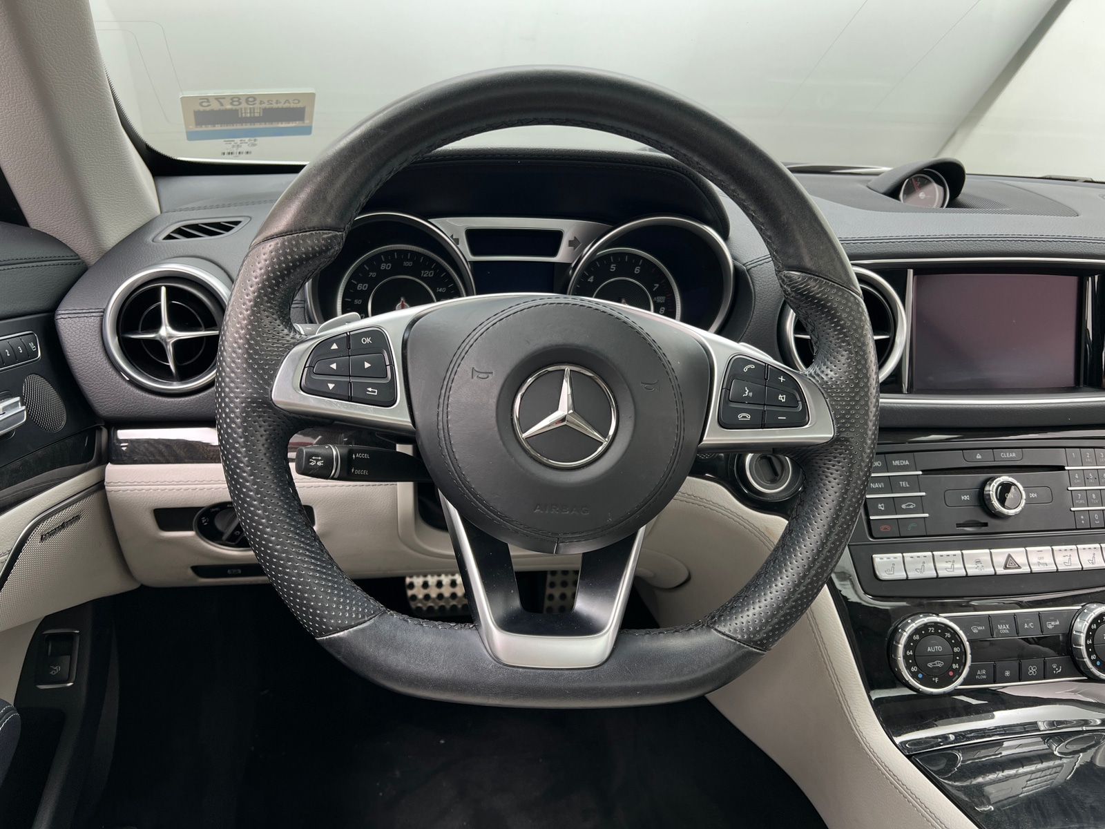 Thumbnail: 2017 Mercedes-Benz SL-Class - 4