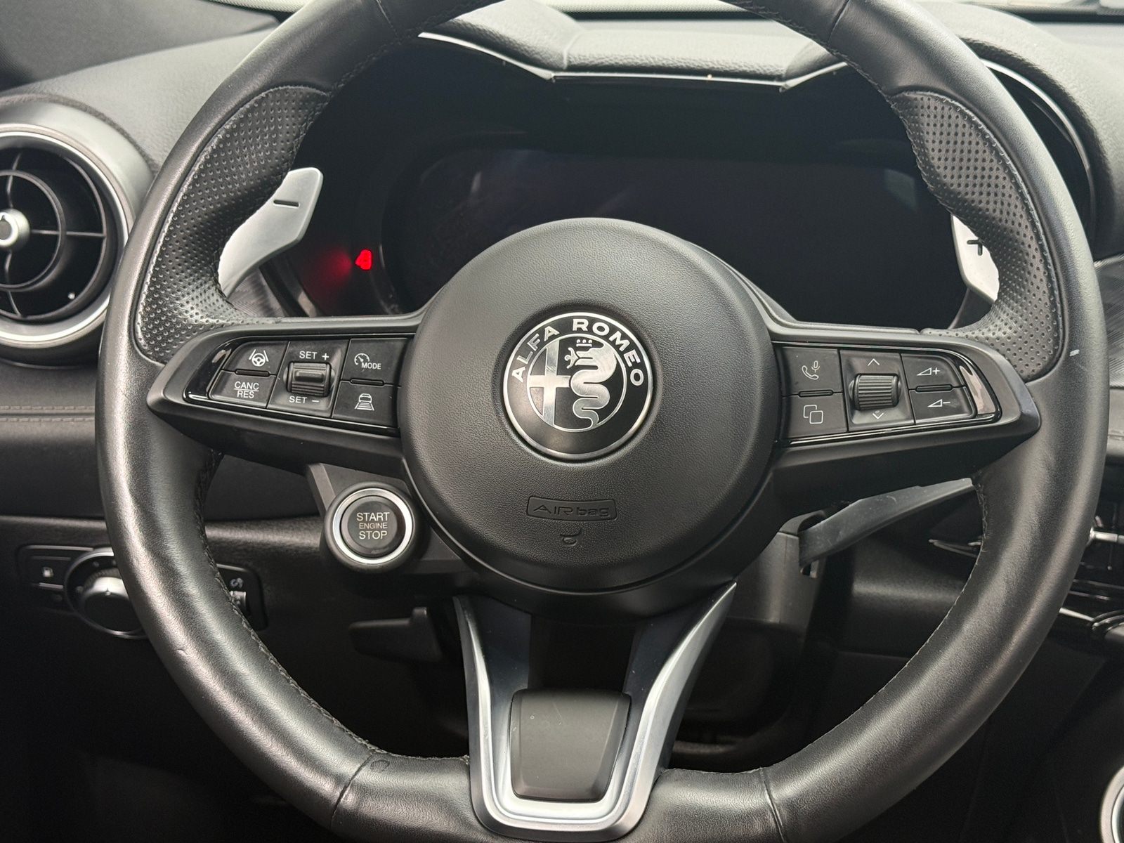 Thumbnail: 2024 Alfa Romeo Tonale - 5