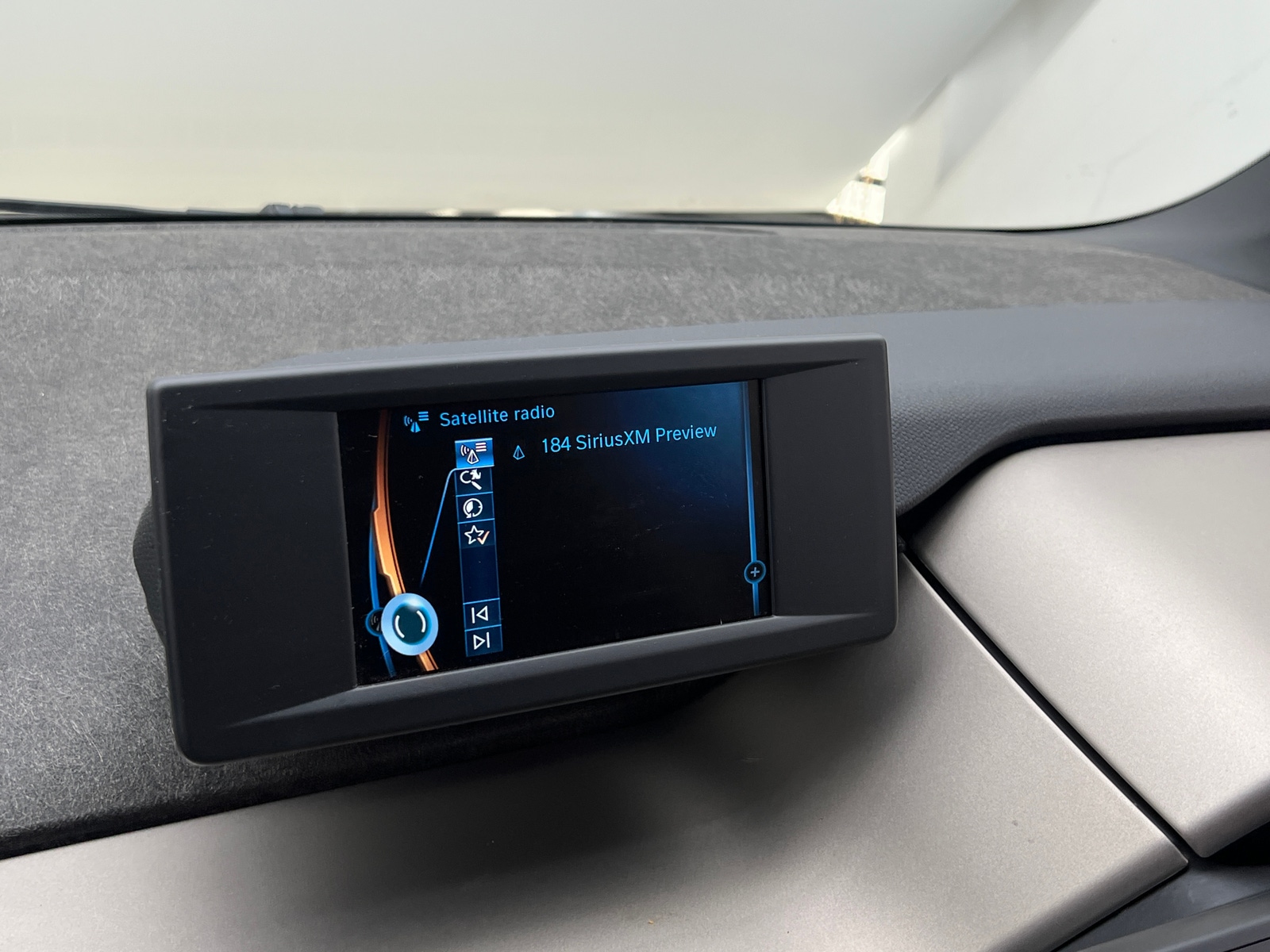 Thumbnail: 2017 BMW i3 - 4