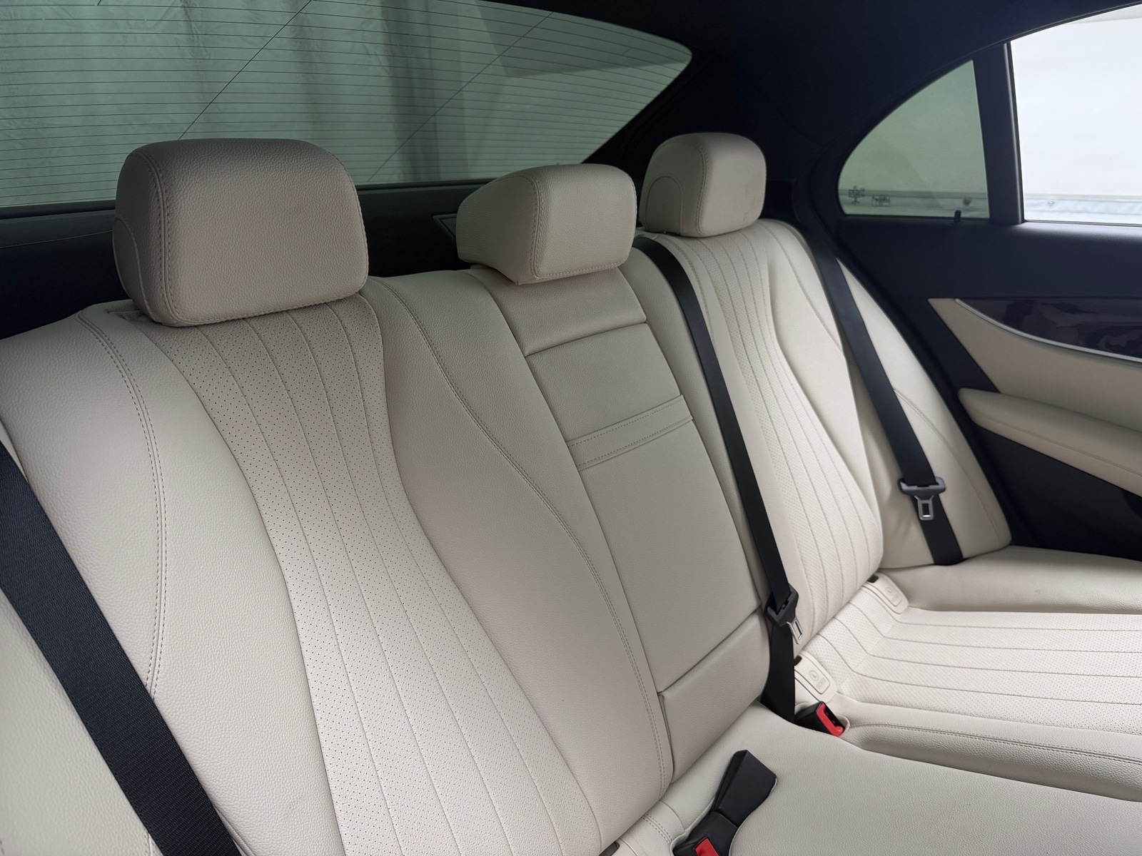 Thumbnail: 2020 Mercedes-Benz E-Class - 5