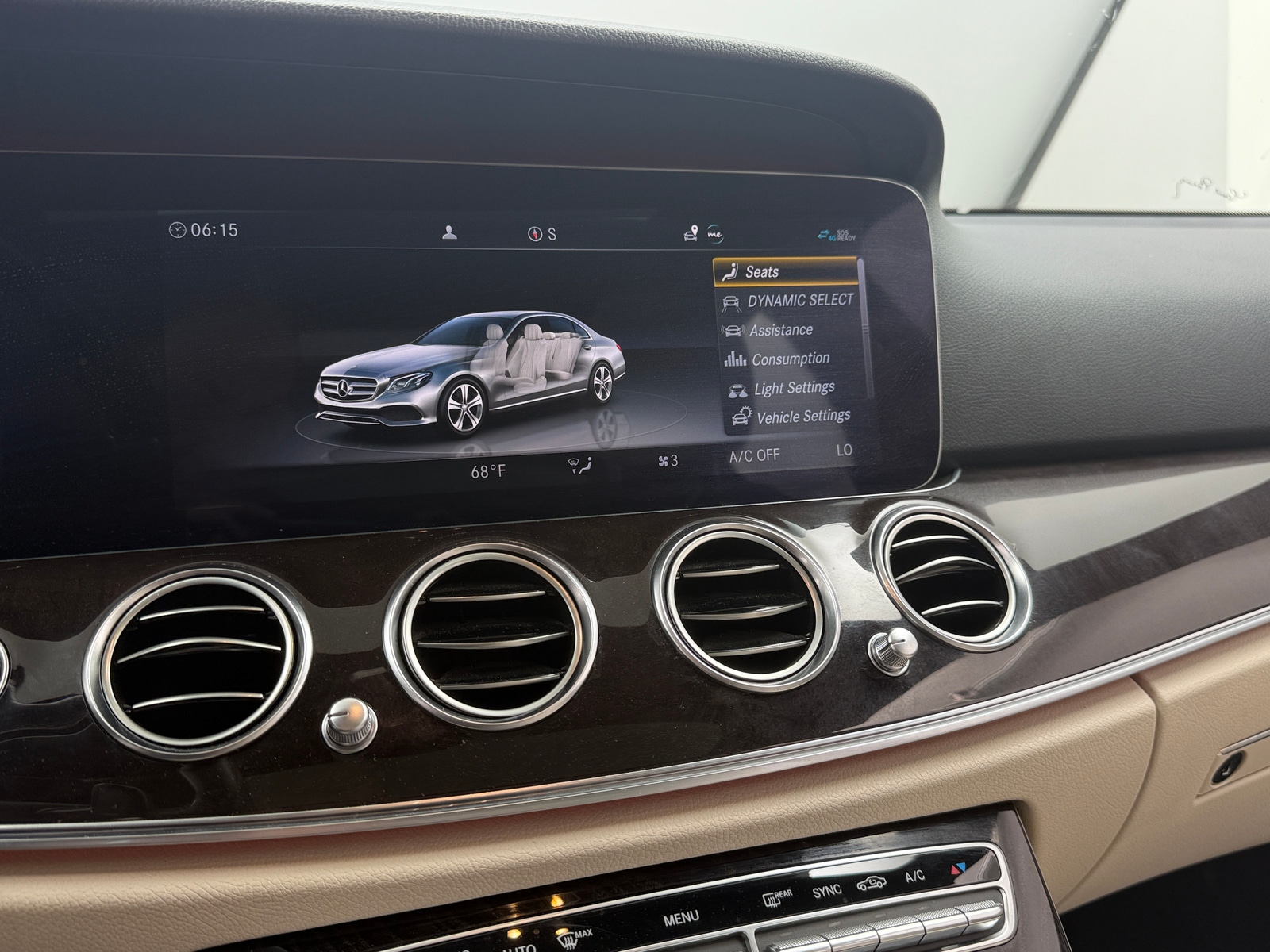 Thumbnail: 2020 Mercedes-Benz E-Class - 3