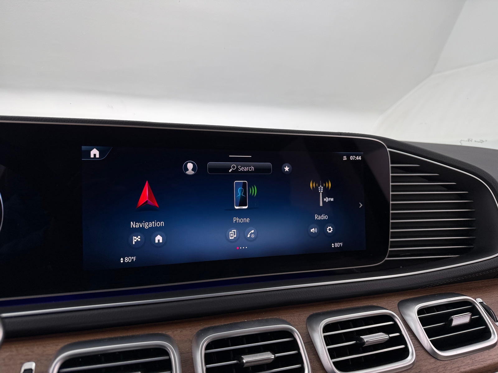 Thumbnail: 2025 Mercedes-Benz GLE - 3