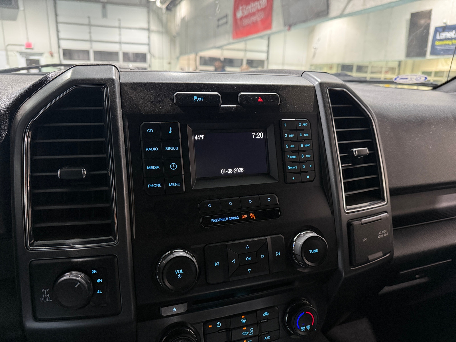 Thumbnail: 2017 Ford Econoline - 4