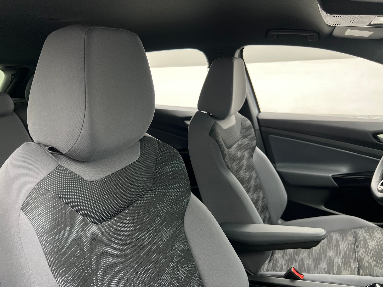 Thumbnail: 2022 Volkswagen ID.4 - 2