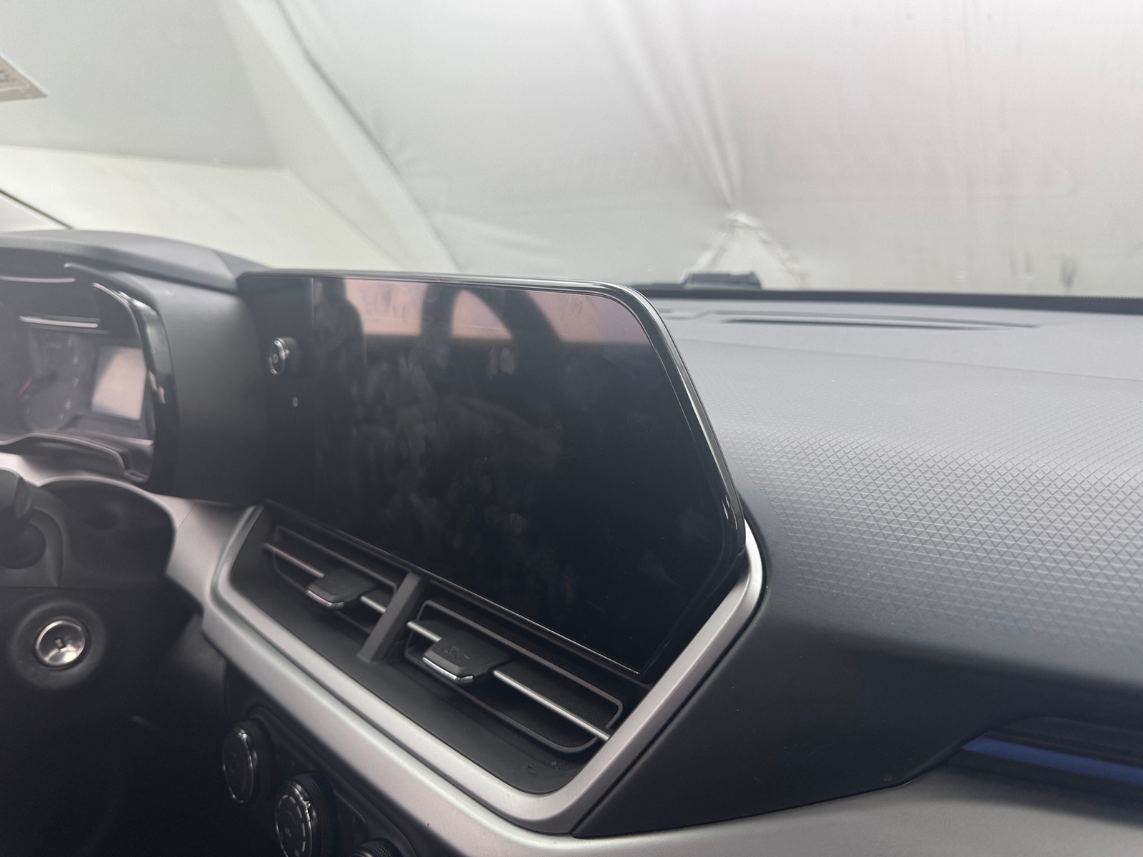 Thumbnail: 2025 Chevrolet Trax - 4