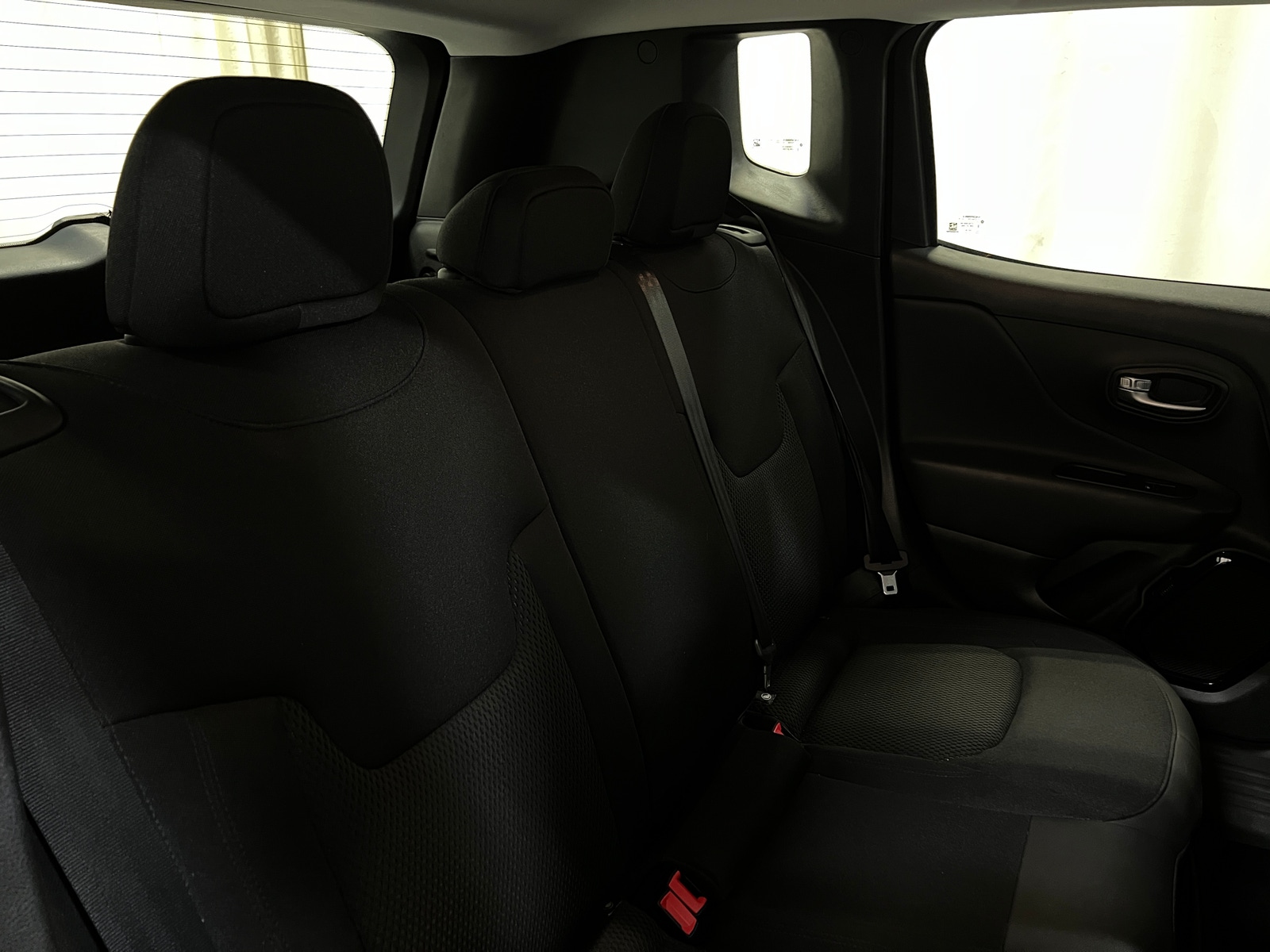 Thumbnail: 2018 Jeep Renegade - 6