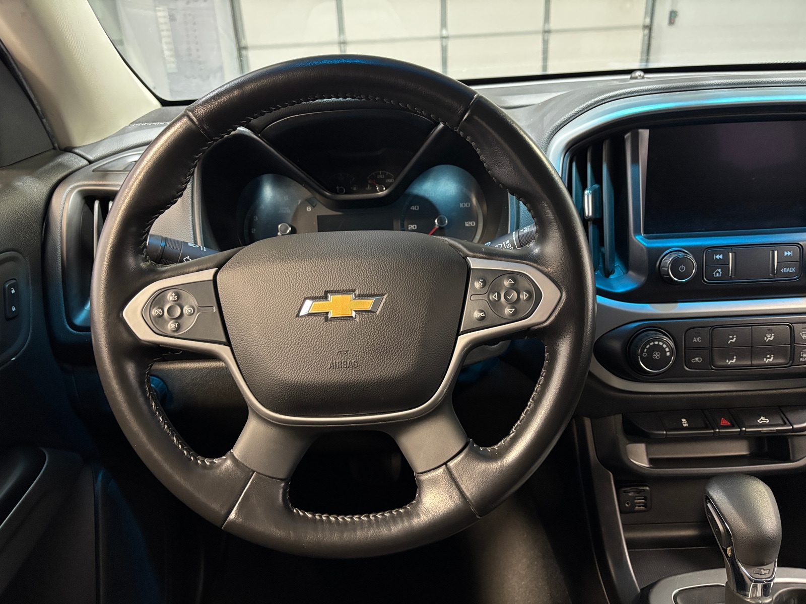 Thumbnail: 2022 Chevrolet Colorado - 5