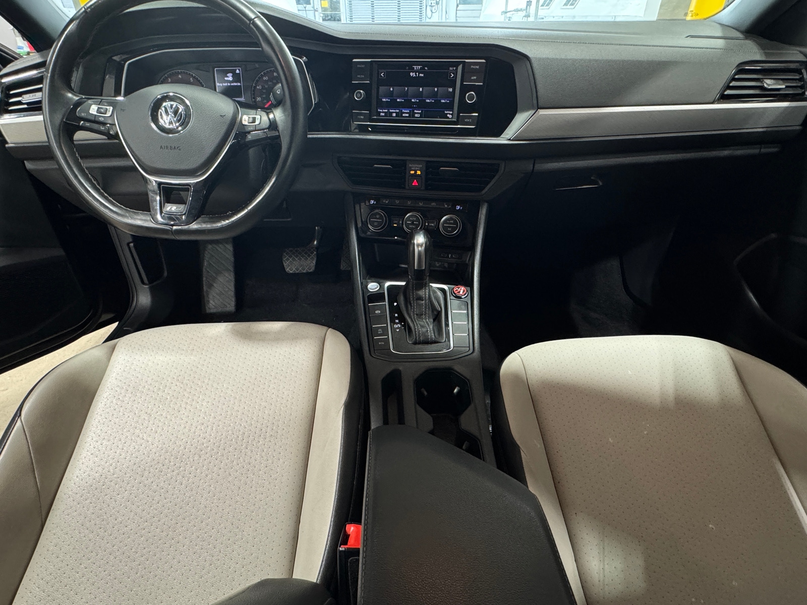 Thumbnail: 2020 Volkswagen Jetta - 2