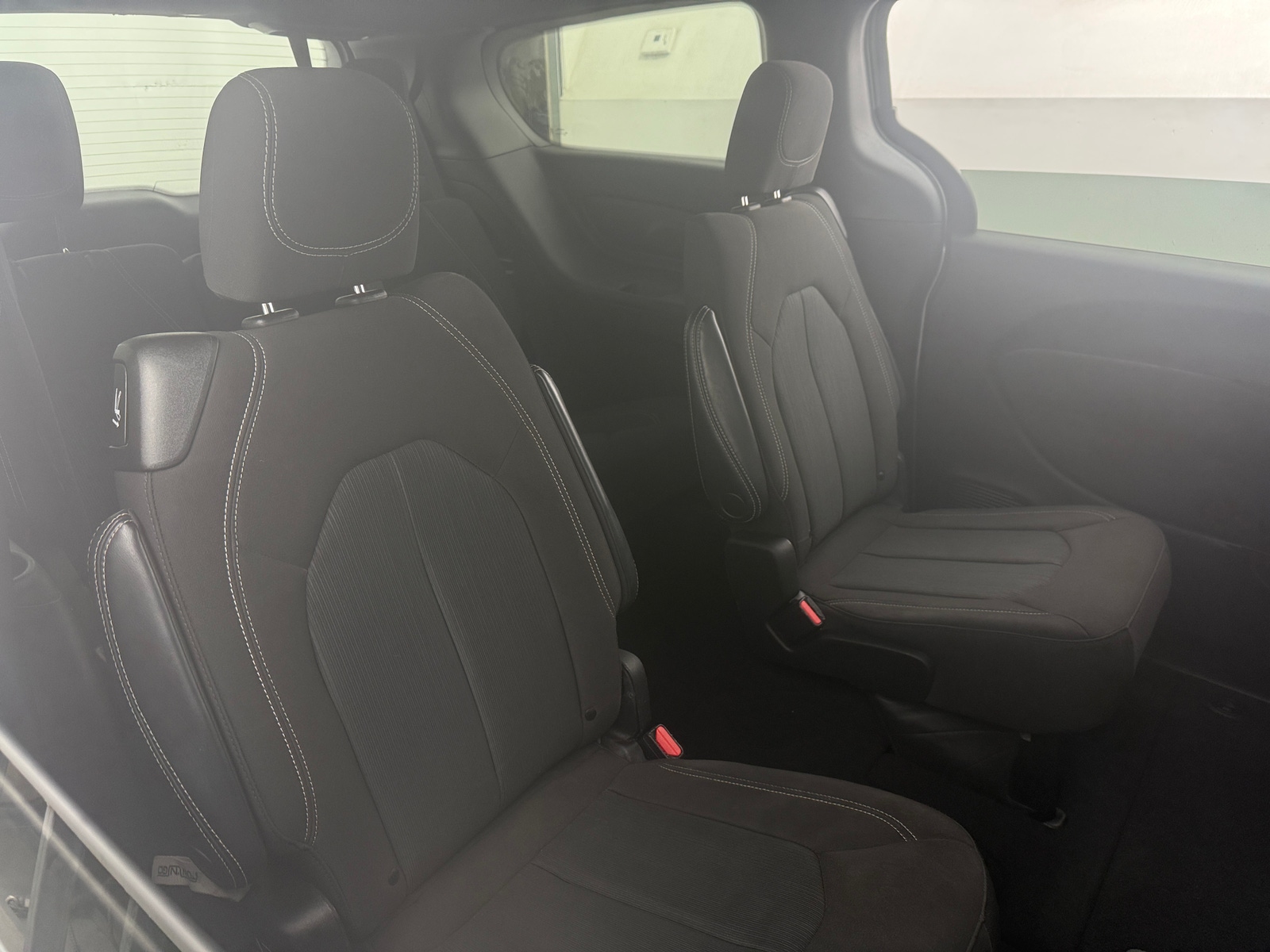 Thumbnail: 2023 Chrysler Pacifica - 6