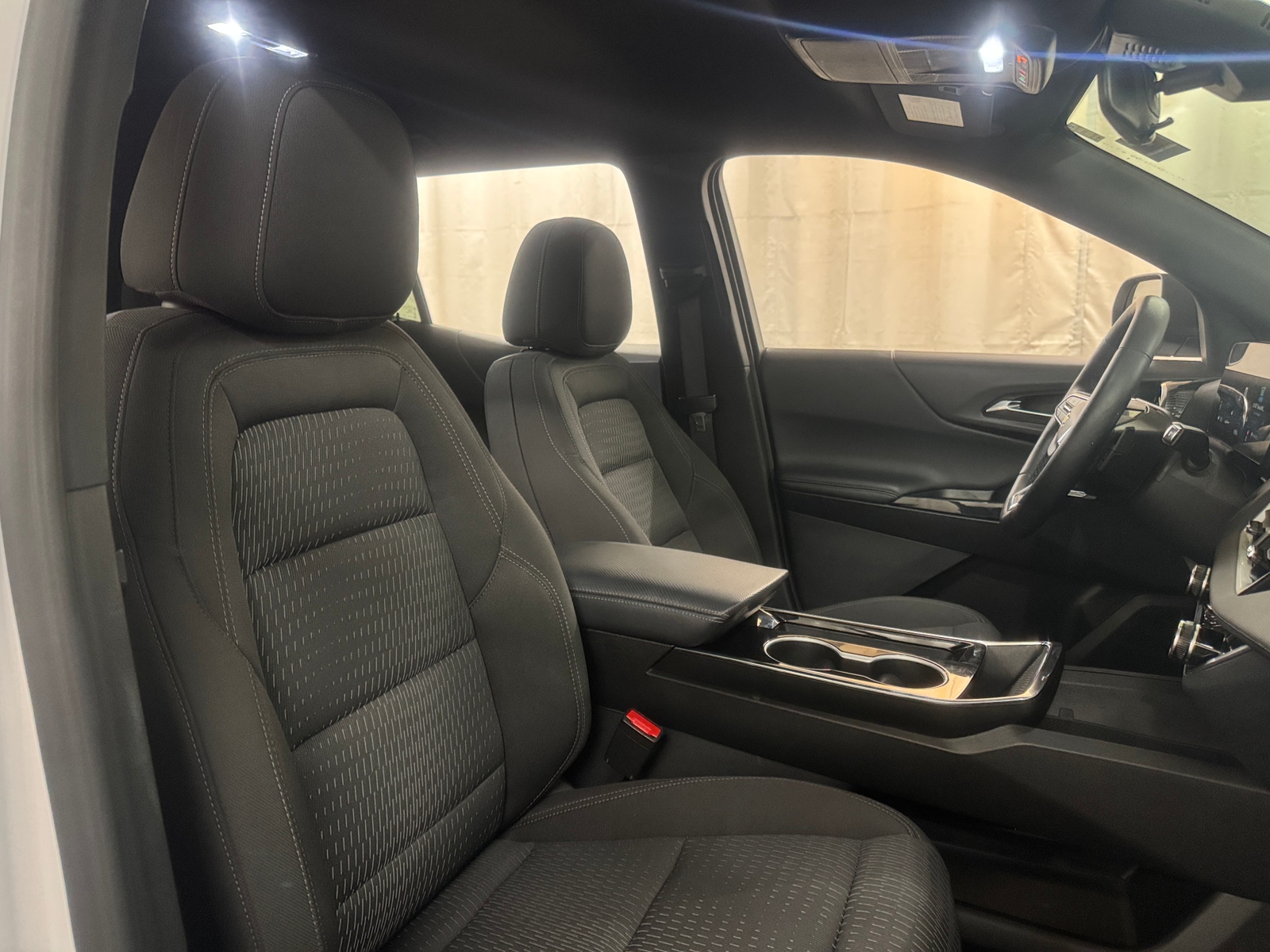 Thumbnail: 2025 Chevrolet Equinox - 2