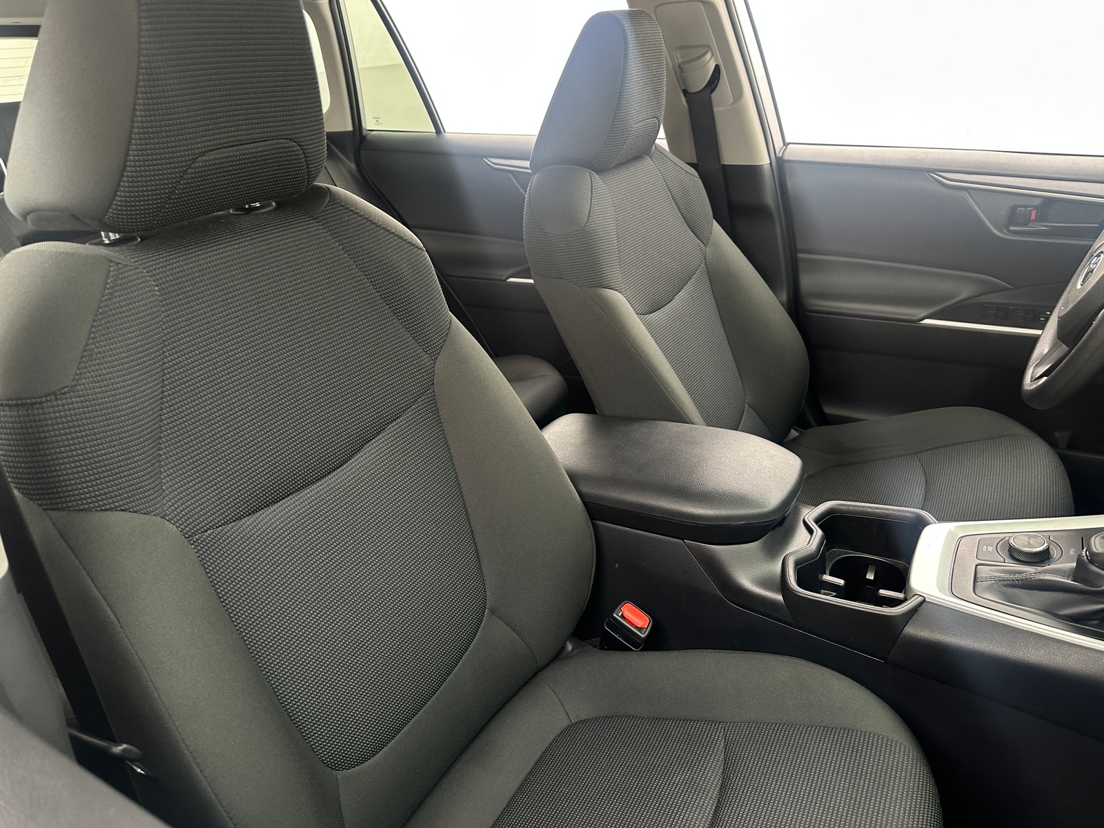 Thumbnail: 2025 Toyota RAV4 - 2