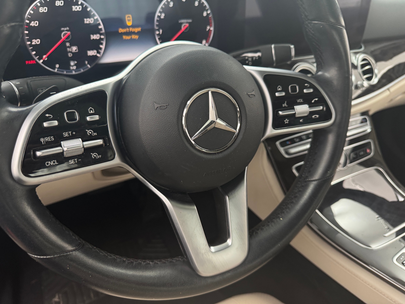 Thumbnail: 2020 Mercedes-Benz E-Class - 4