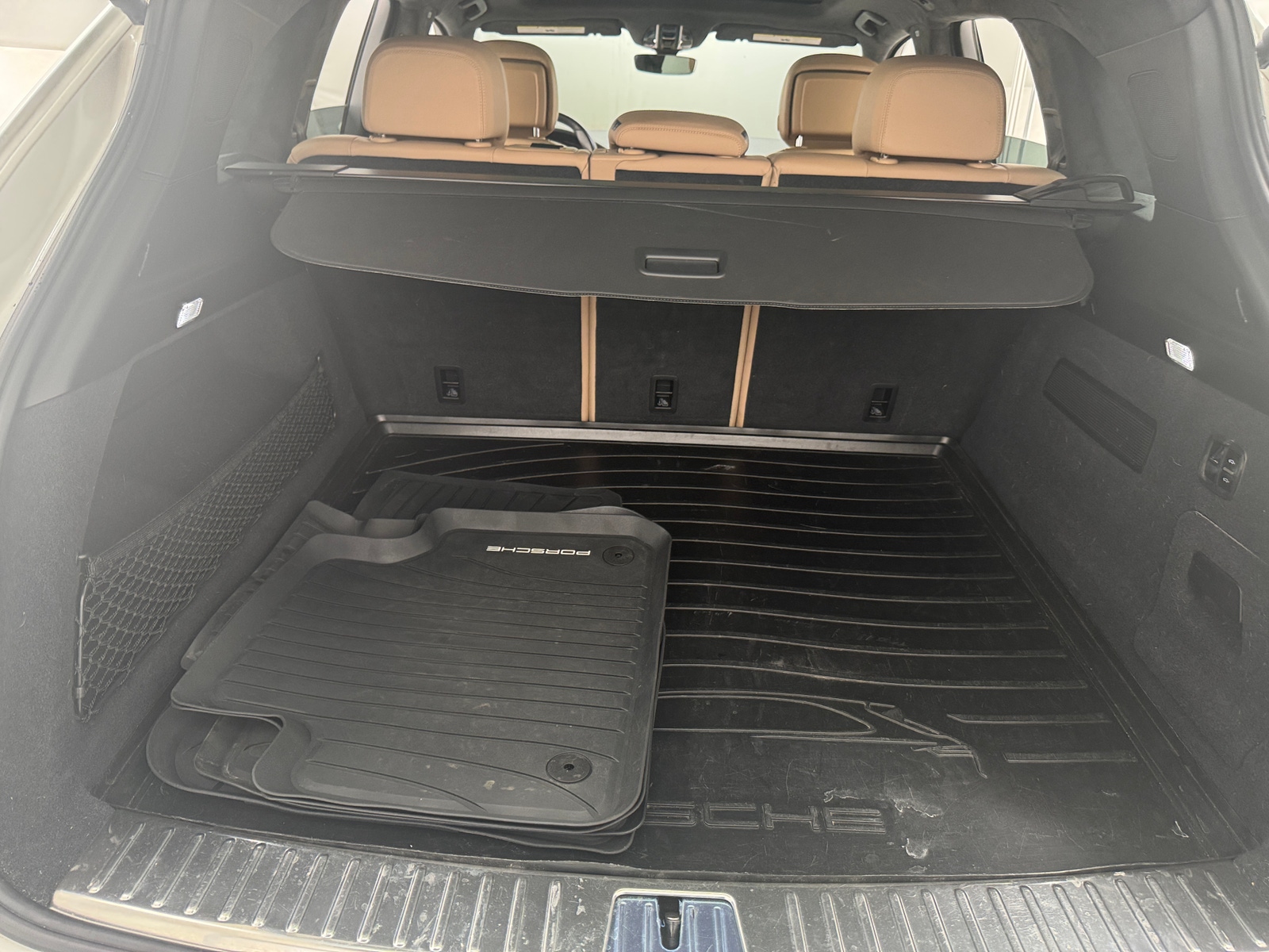 Thumbnail: 2019 Porsche Cayenne - 6