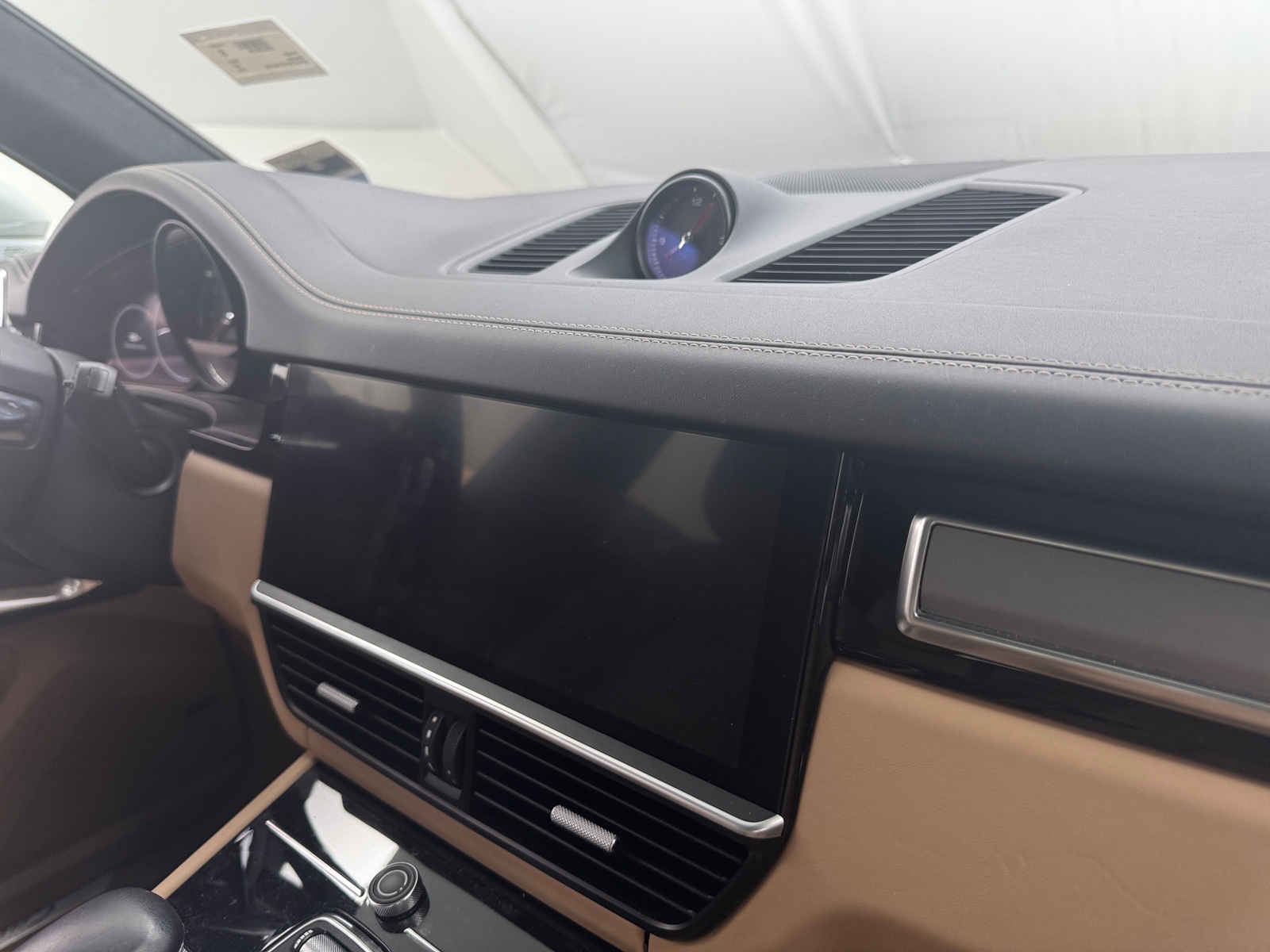 Thumbnail: 2019 Porsche Cayenne - 3