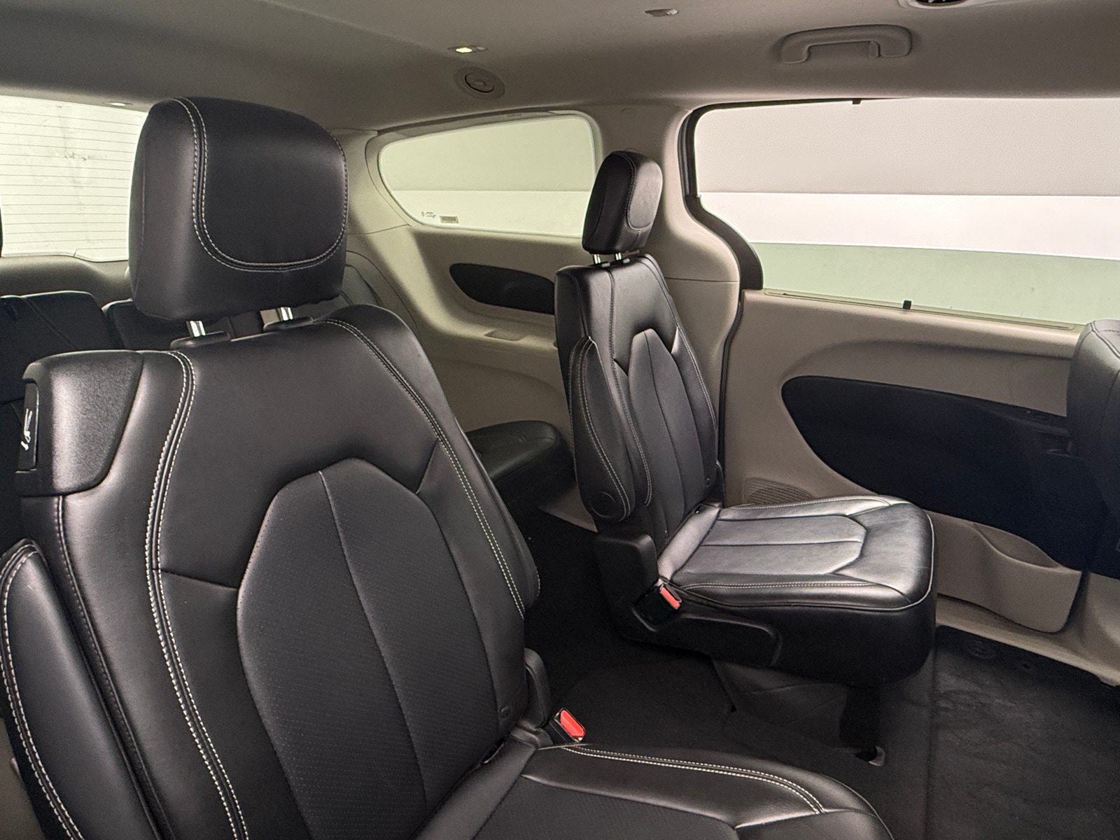 Thumbnail: 2024 Chrysler Pacifica - 5