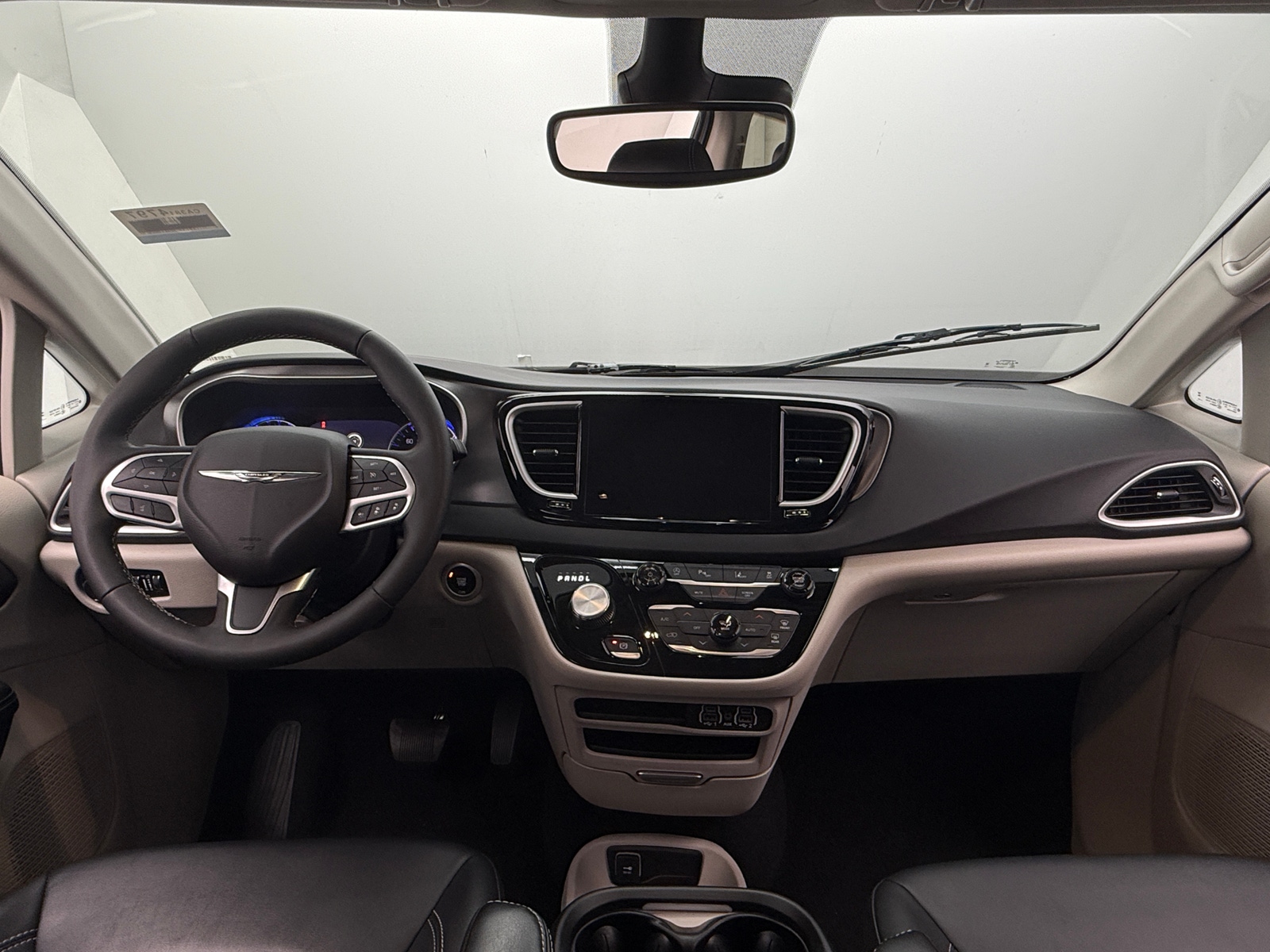 Thumbnail: 2024 Chrysler Pacifica - 2