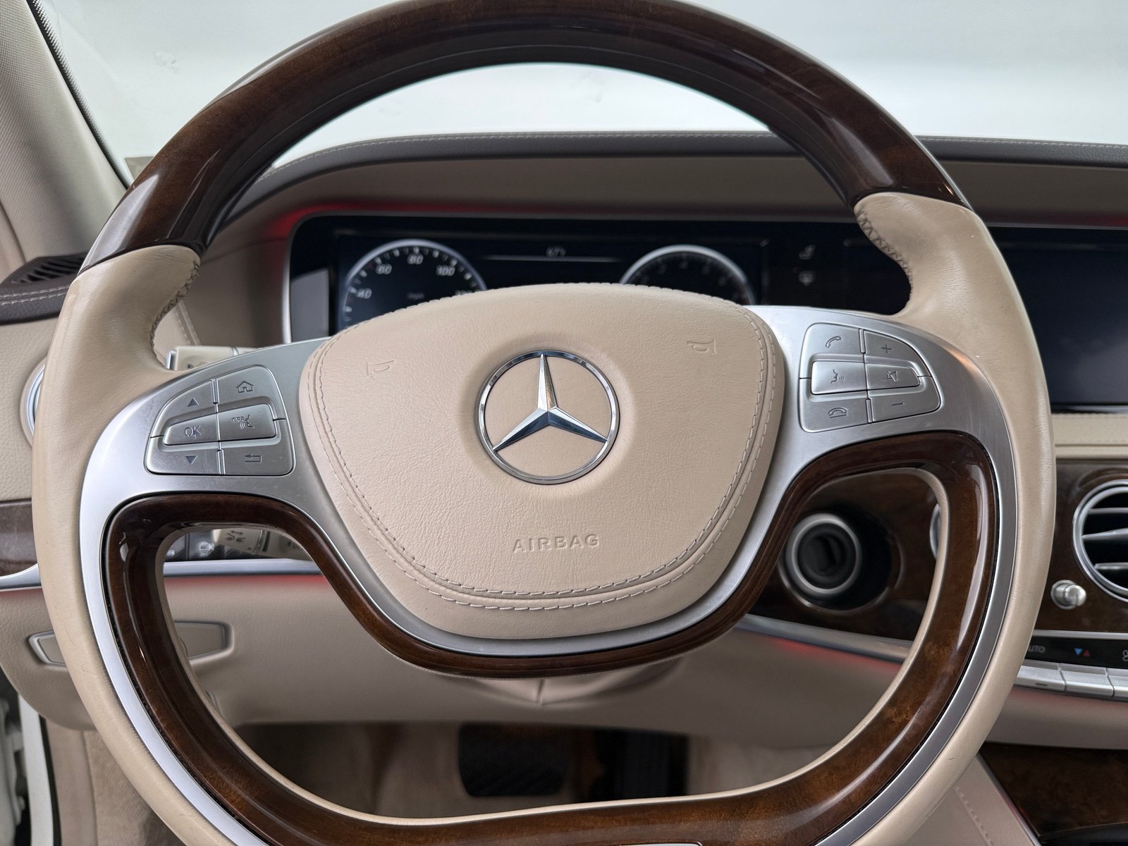 Thumbnail: 2016 Mercedes-Benz S-Class - 4
