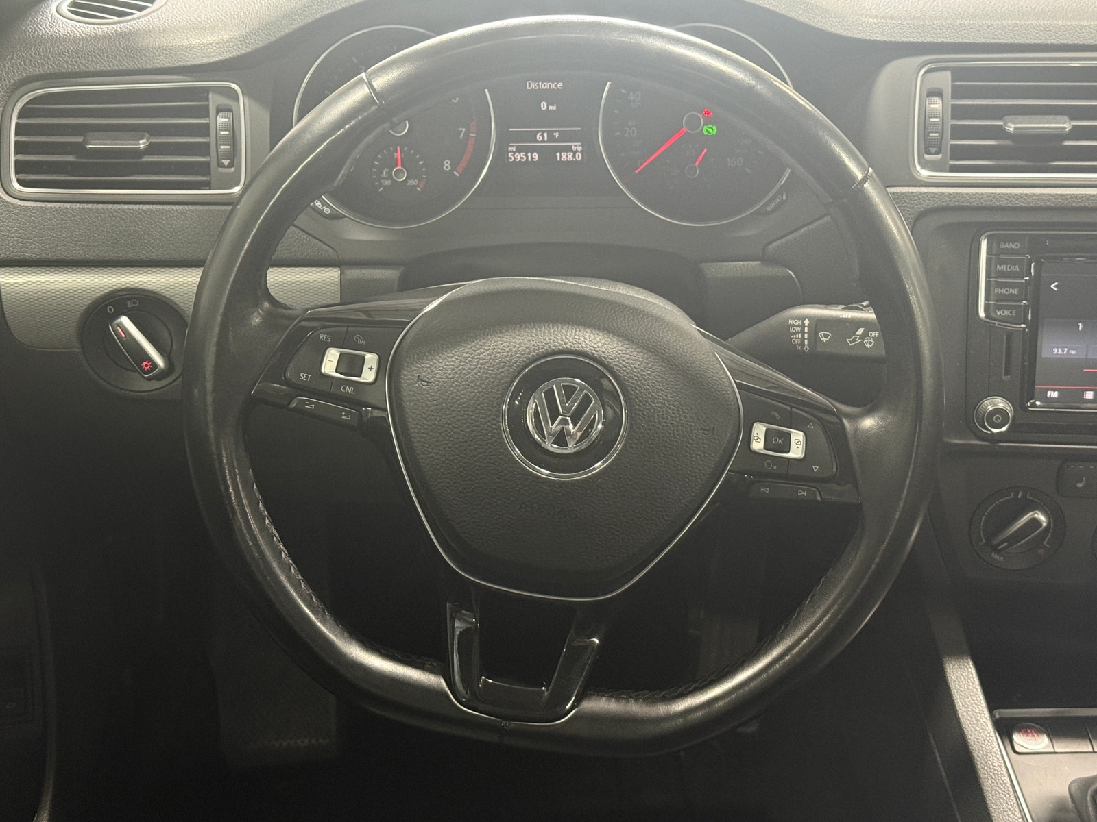 Thumbnail: 2017 Volkswagen Jetta - 4