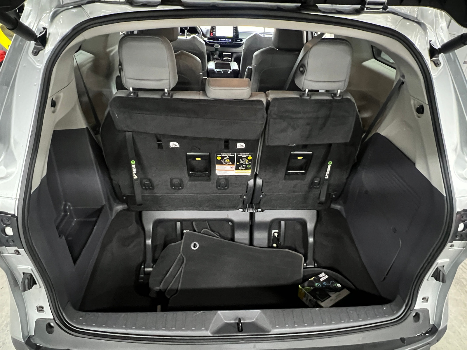 Thumbnail: 2022 Toyota Sienna - 6