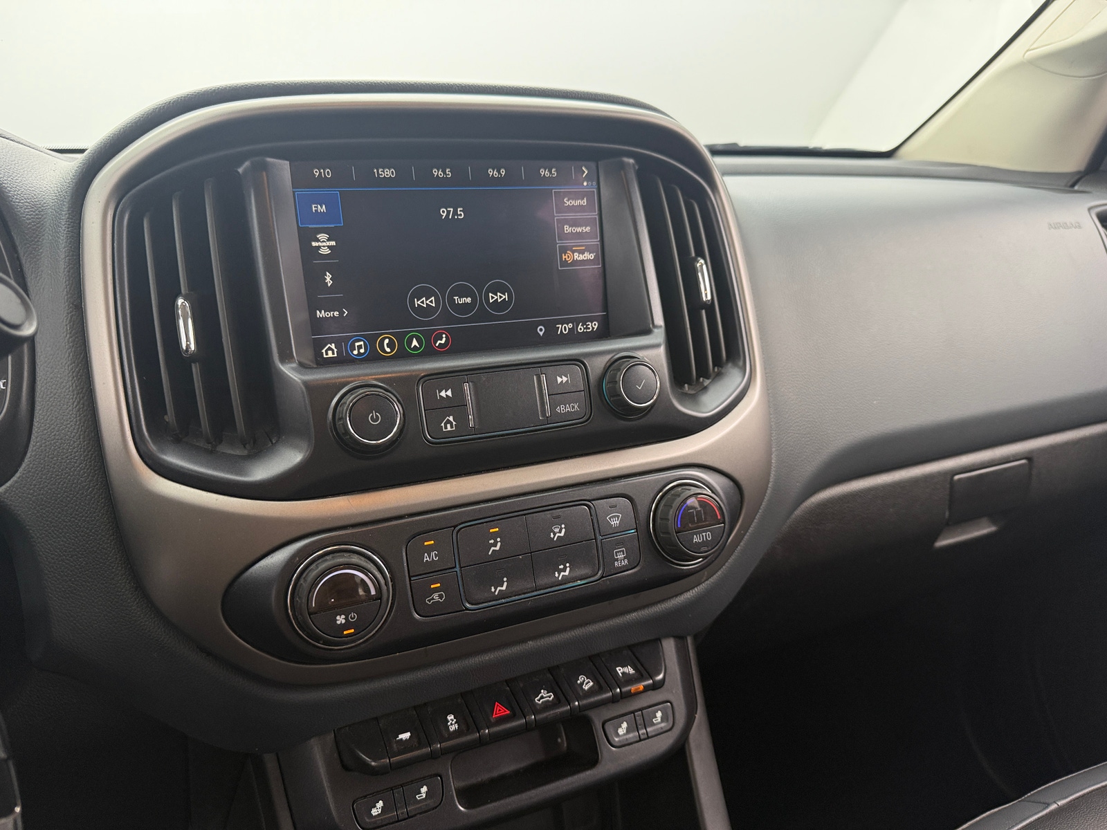 Thumbnail: 2020 Chevrolet Colorado - 4