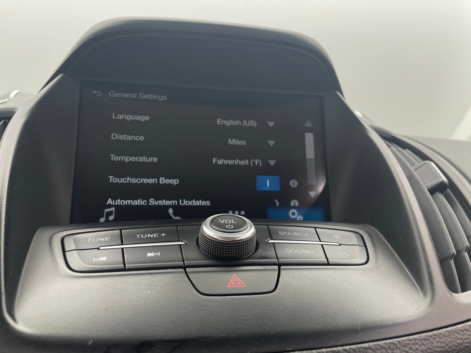 Thumbnail: 2019 Ford Escape - 4