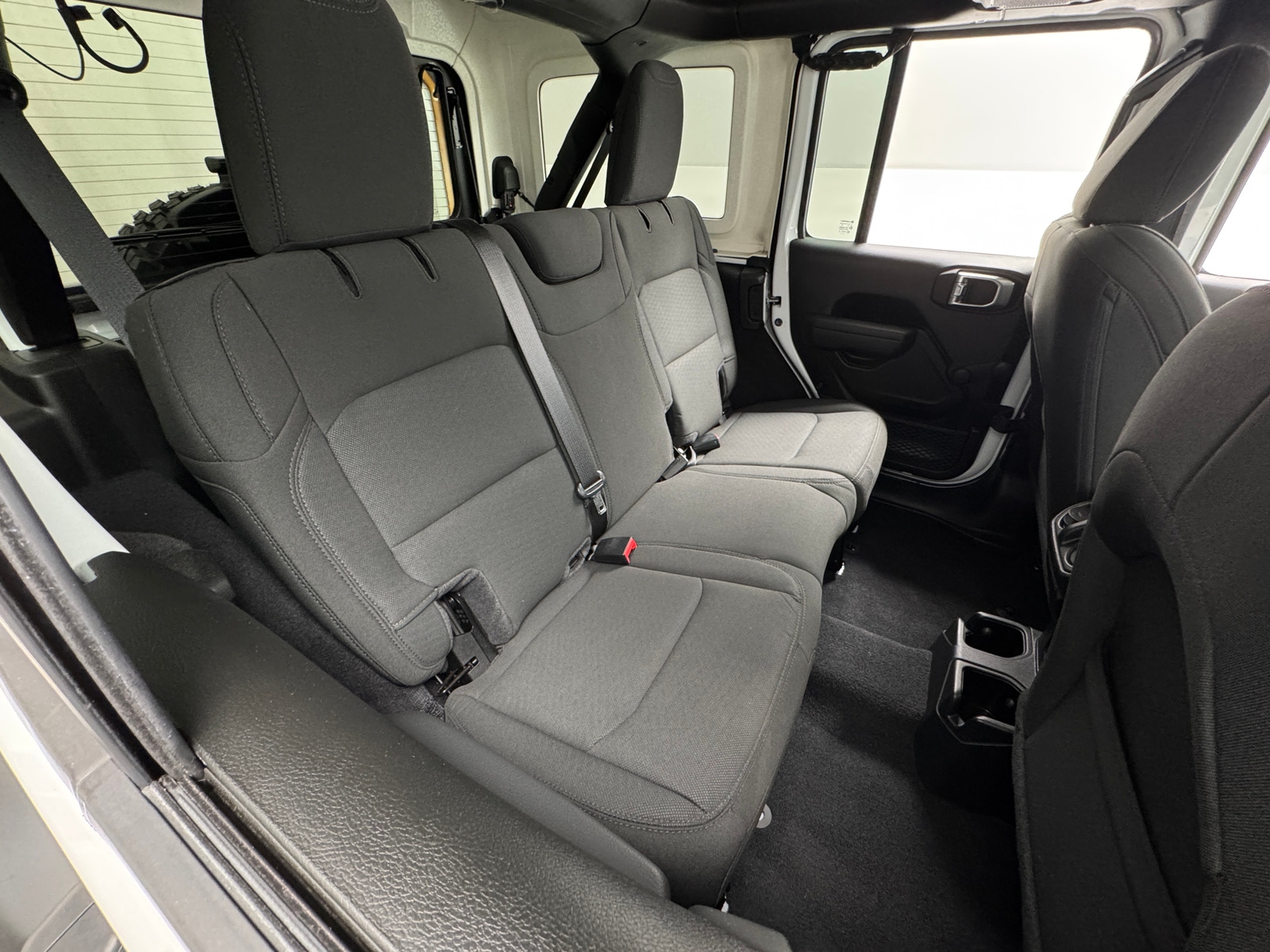 Thumbnail: 2021 Jeep Wrangler - 6