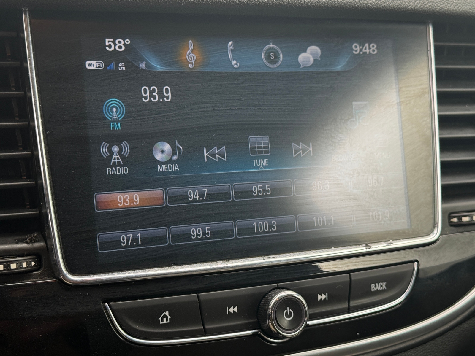 Thumbnail: 2021 Buick Encore - 3