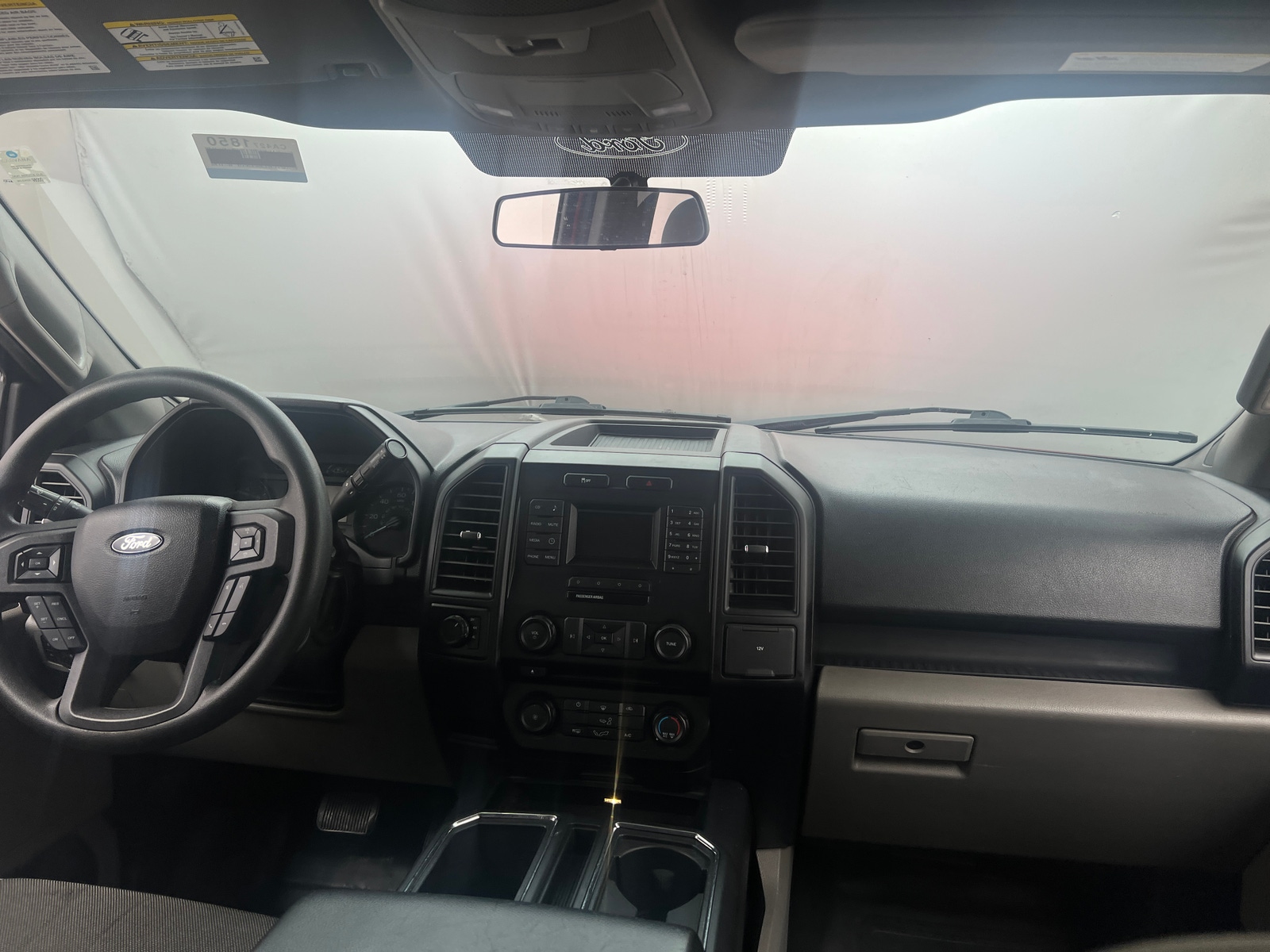 Thumbnail: 2015 Ford Econoline - 3