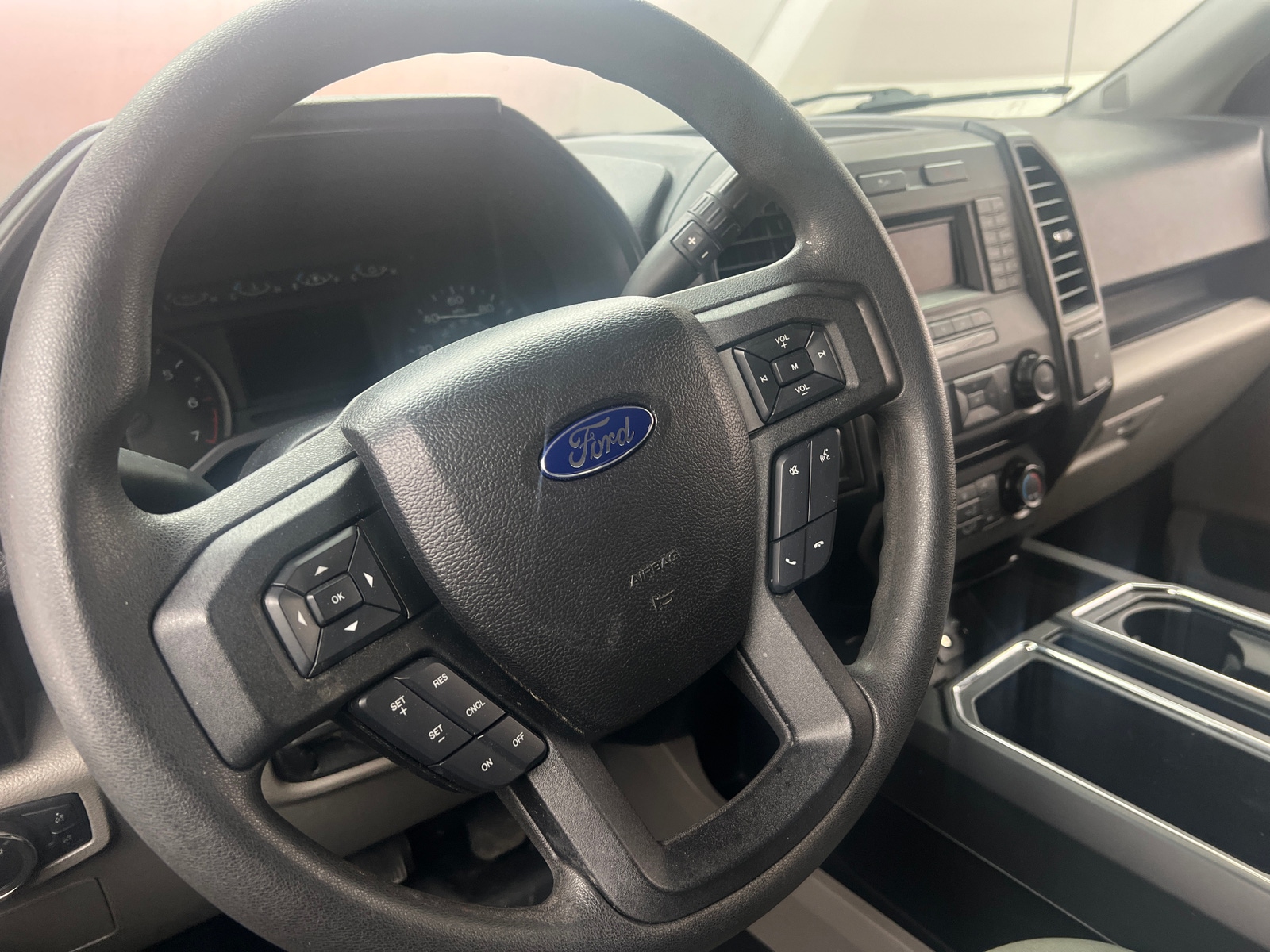 Thumbnail: 2015 Ford Econoline - 5