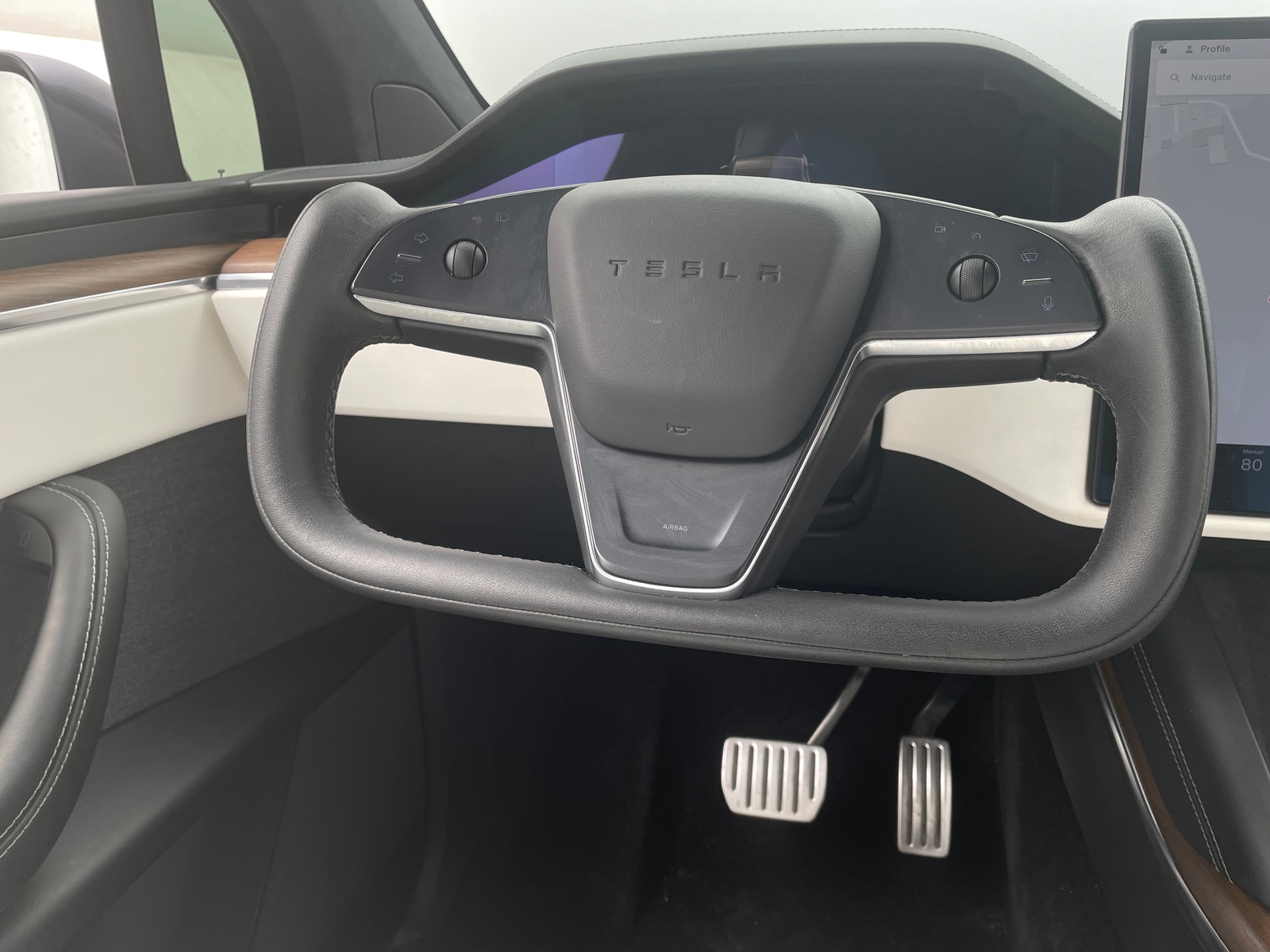 Thumbnail: 2023 Tesla Model X - 4