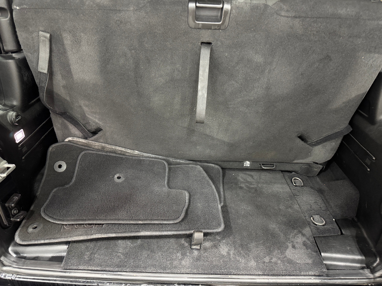 Thumbnail: 2020 Jeep Wrangler - 7