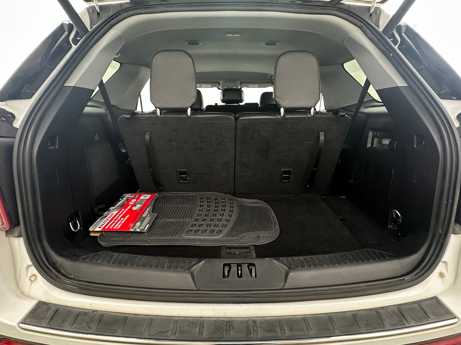 Thumbnail: 2024 Ford Explorer - 6